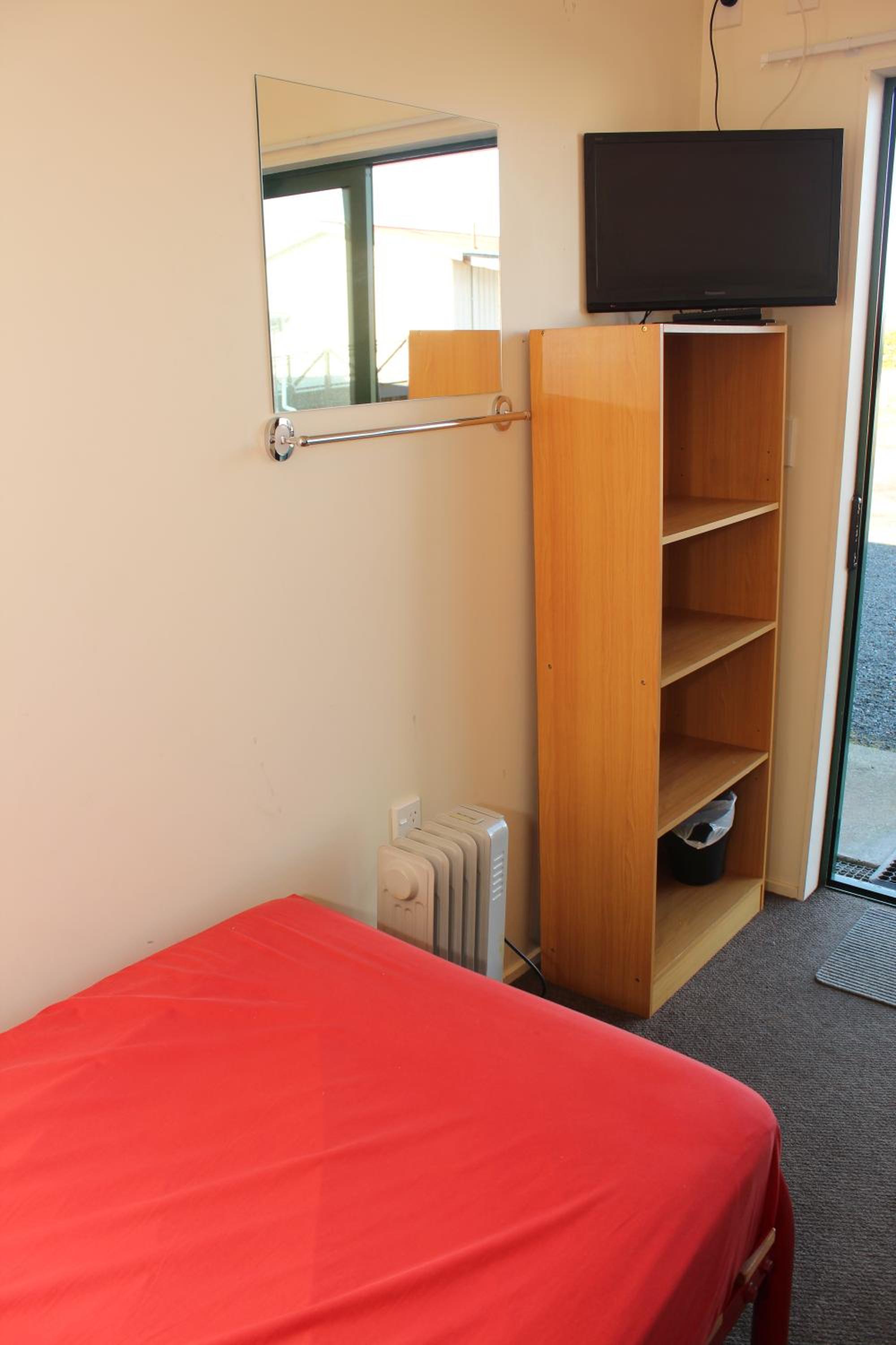 Triple Room with Shared Bathroom photo 2