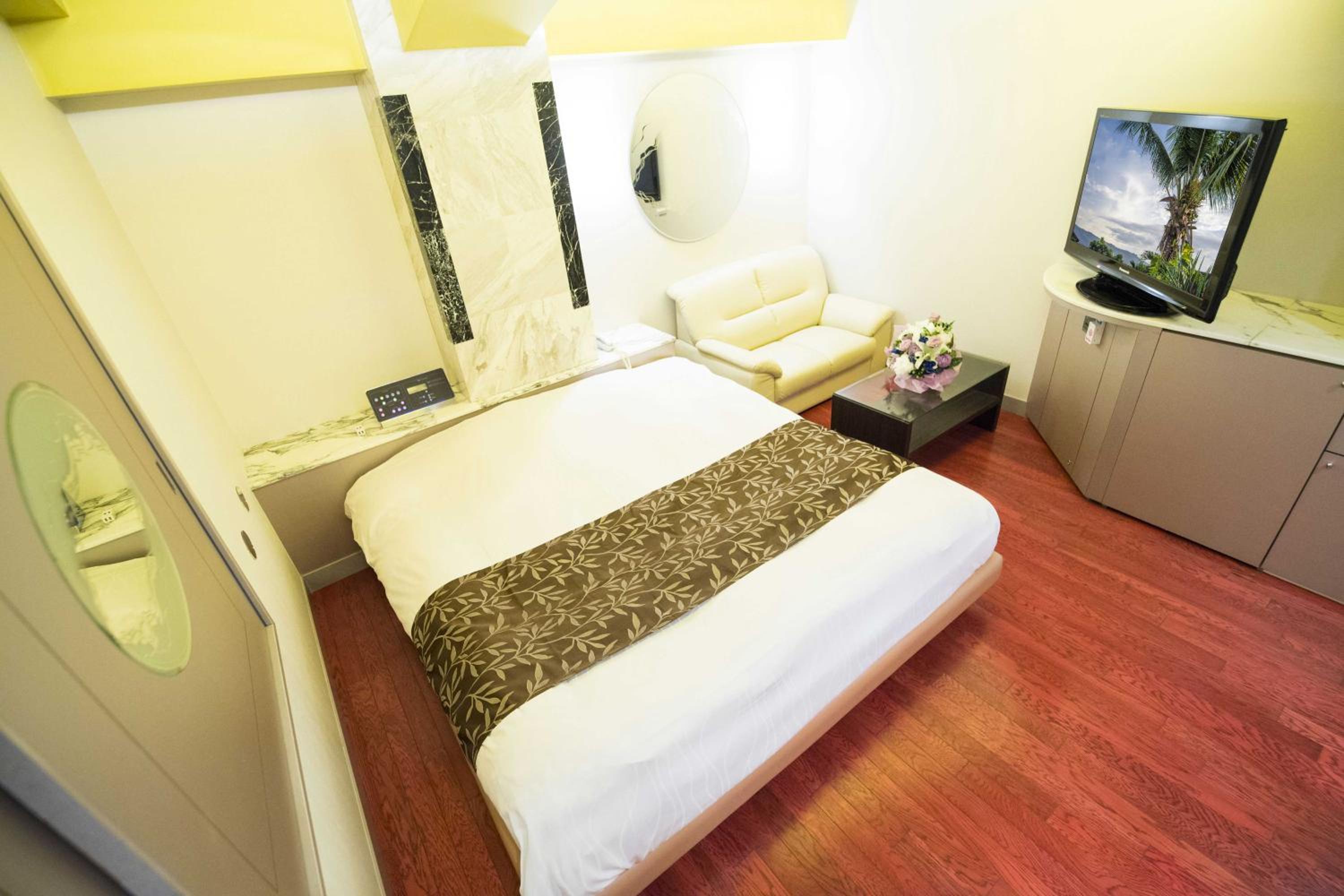 Standard King Room - Check-in at 15:00 - Check-out at 12:00 photo 3