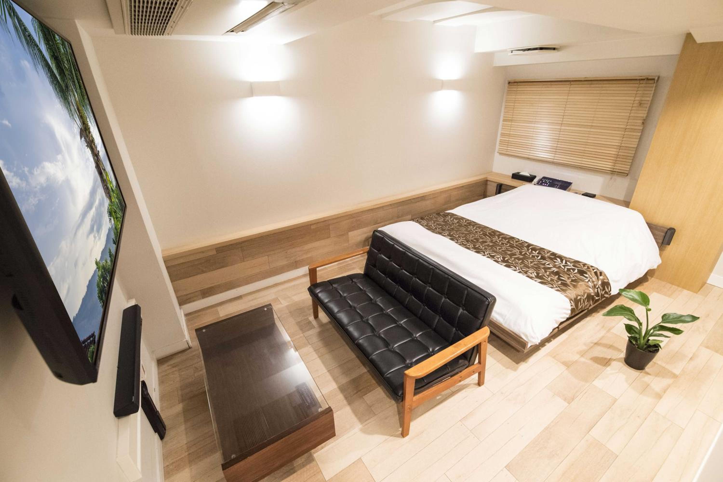 Deluxe King Room - Check-in at 15:00 - Check-out at 12:00 photo 1