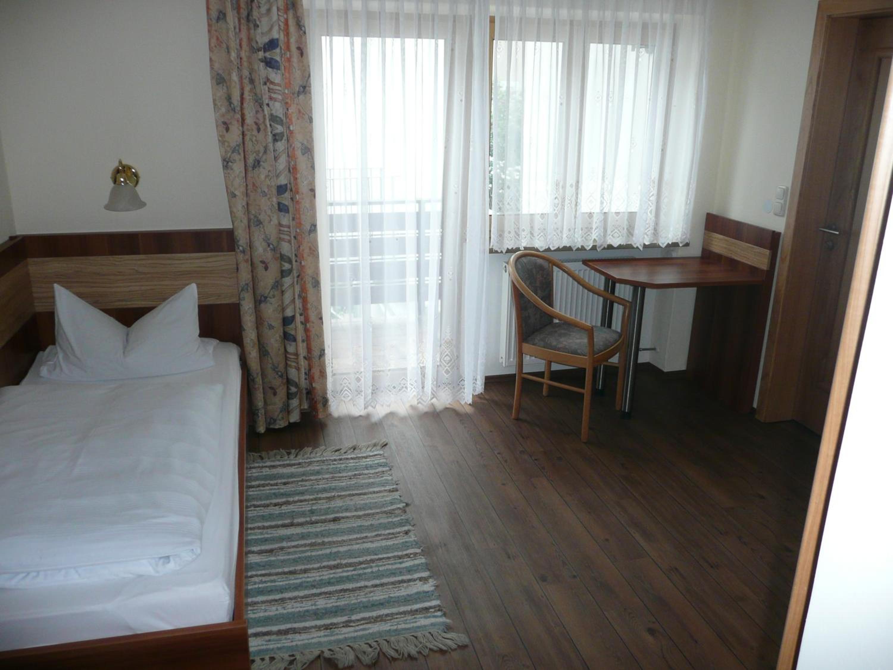 Single Room photo 2