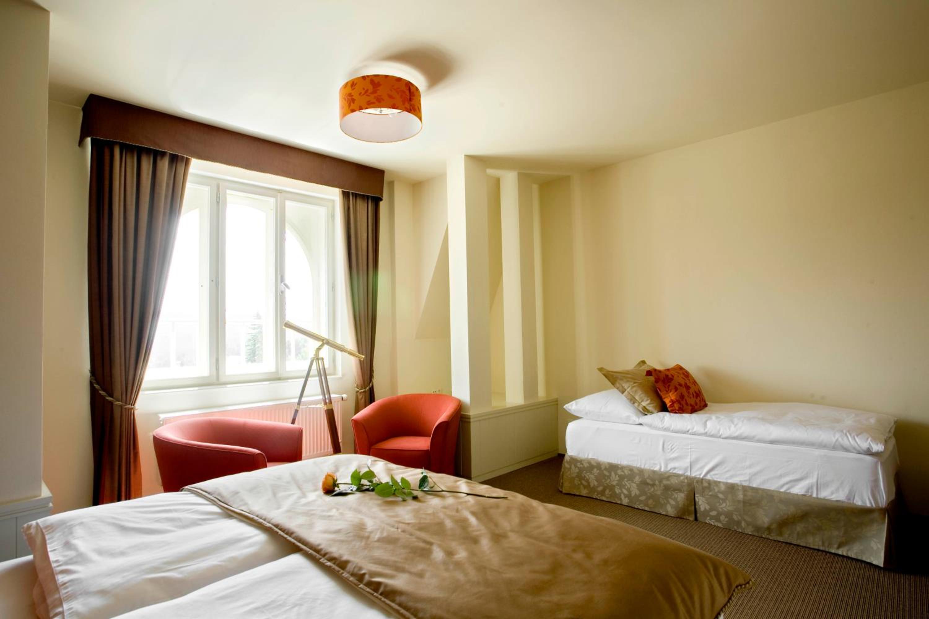 Royal Triple Room with Extra Bed