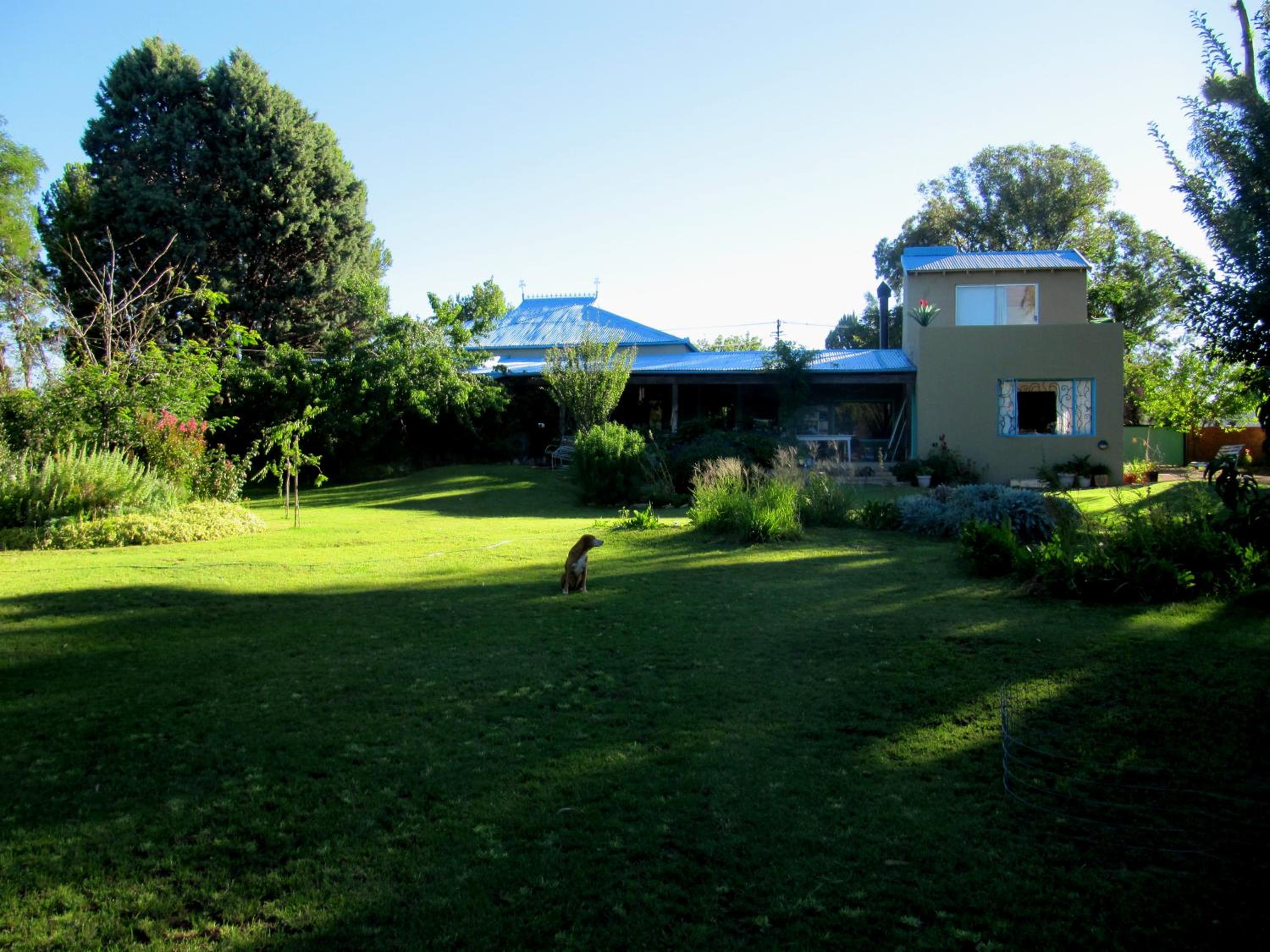 Two-Bedroom Cottage - Photo 2