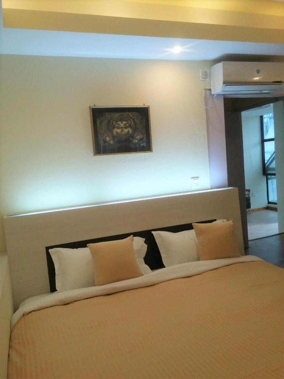 Double Room with Private Bathroom photo 3
