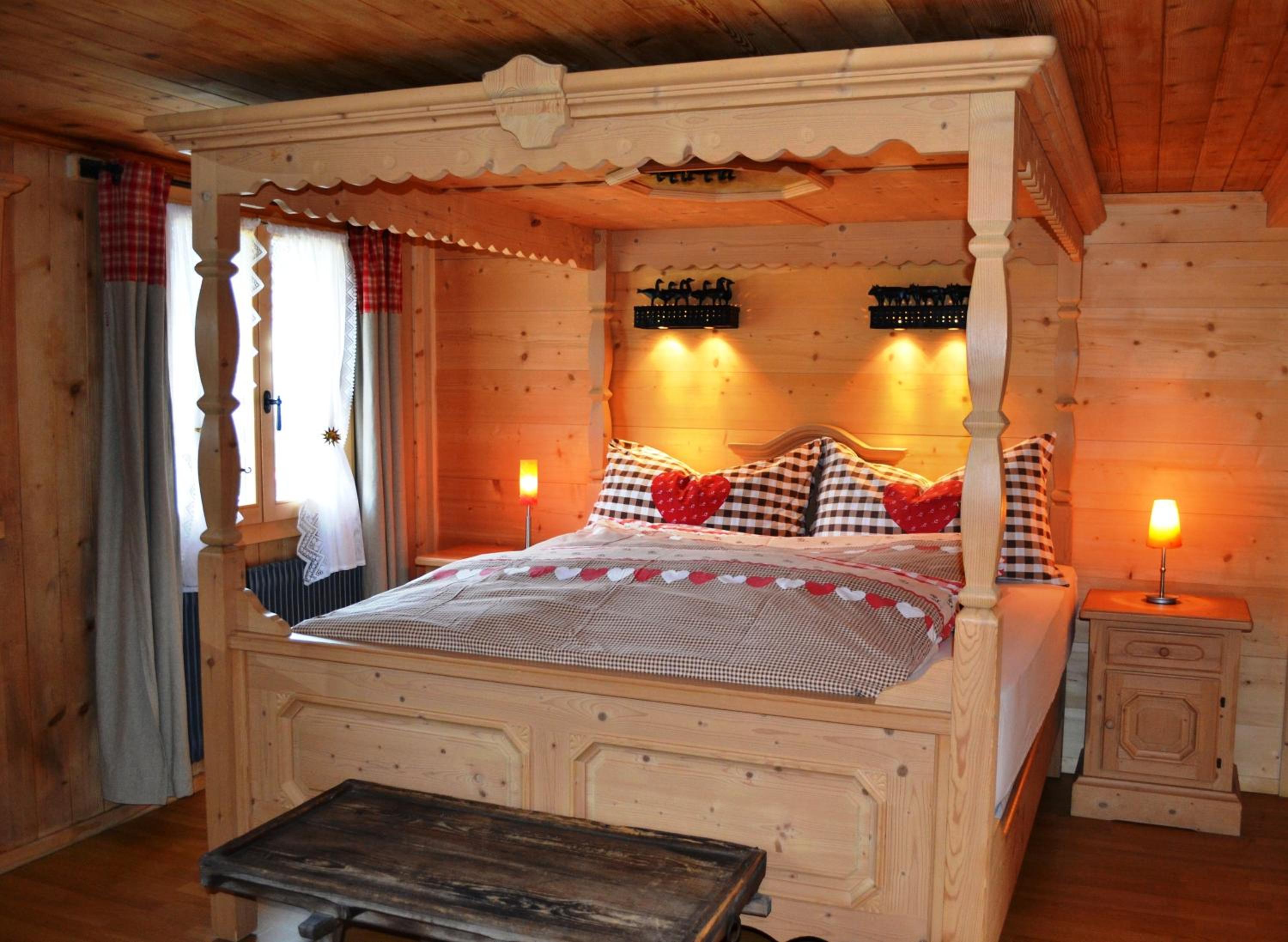 Suite with Mountain View