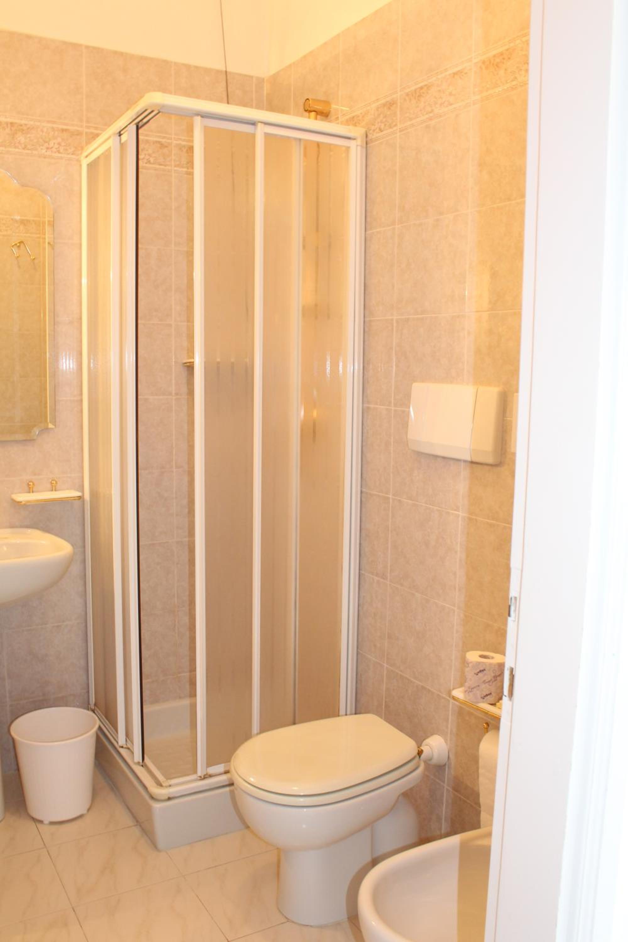 Double Room - Photo 41