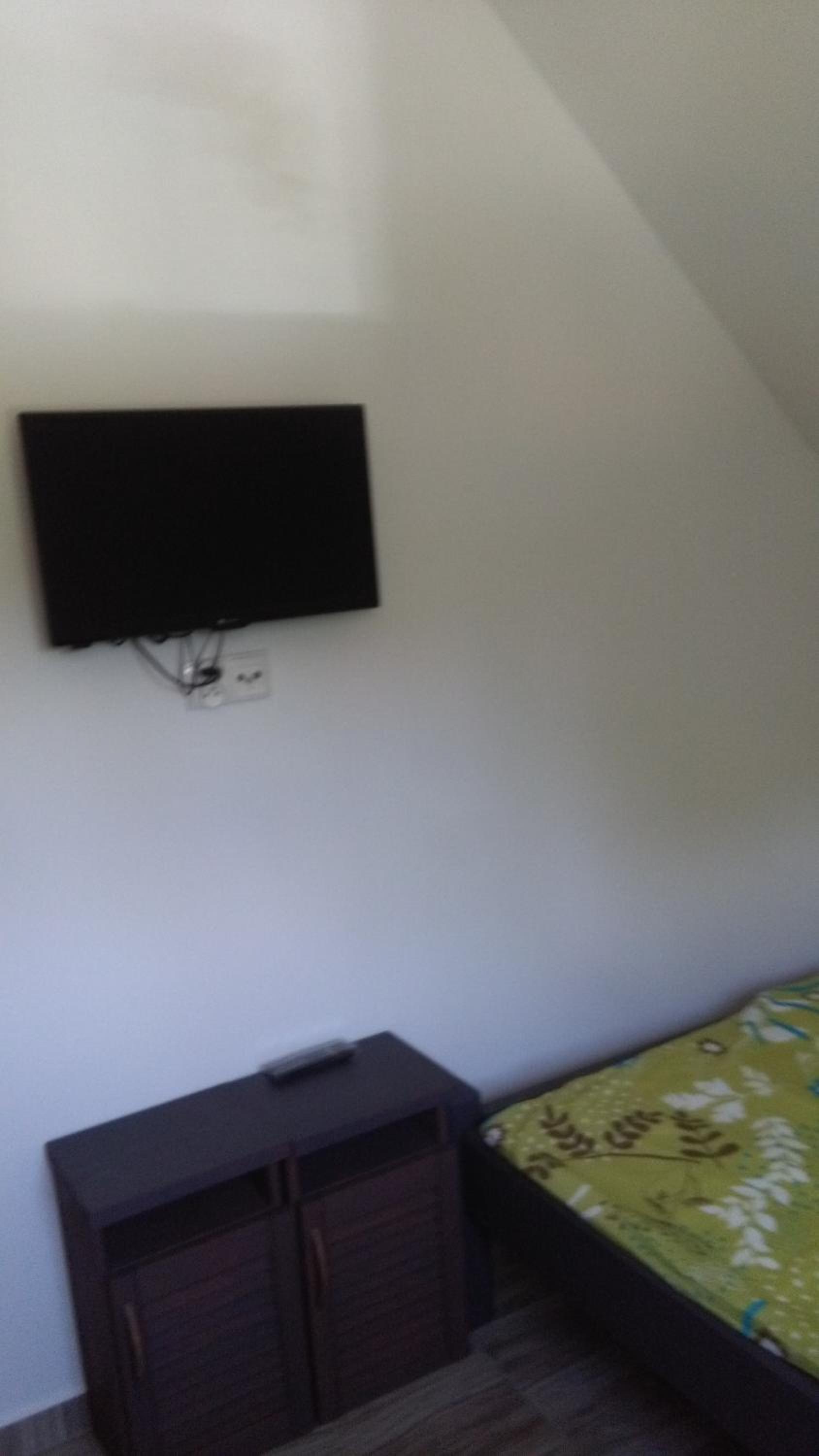Small Double Room - Photo 2