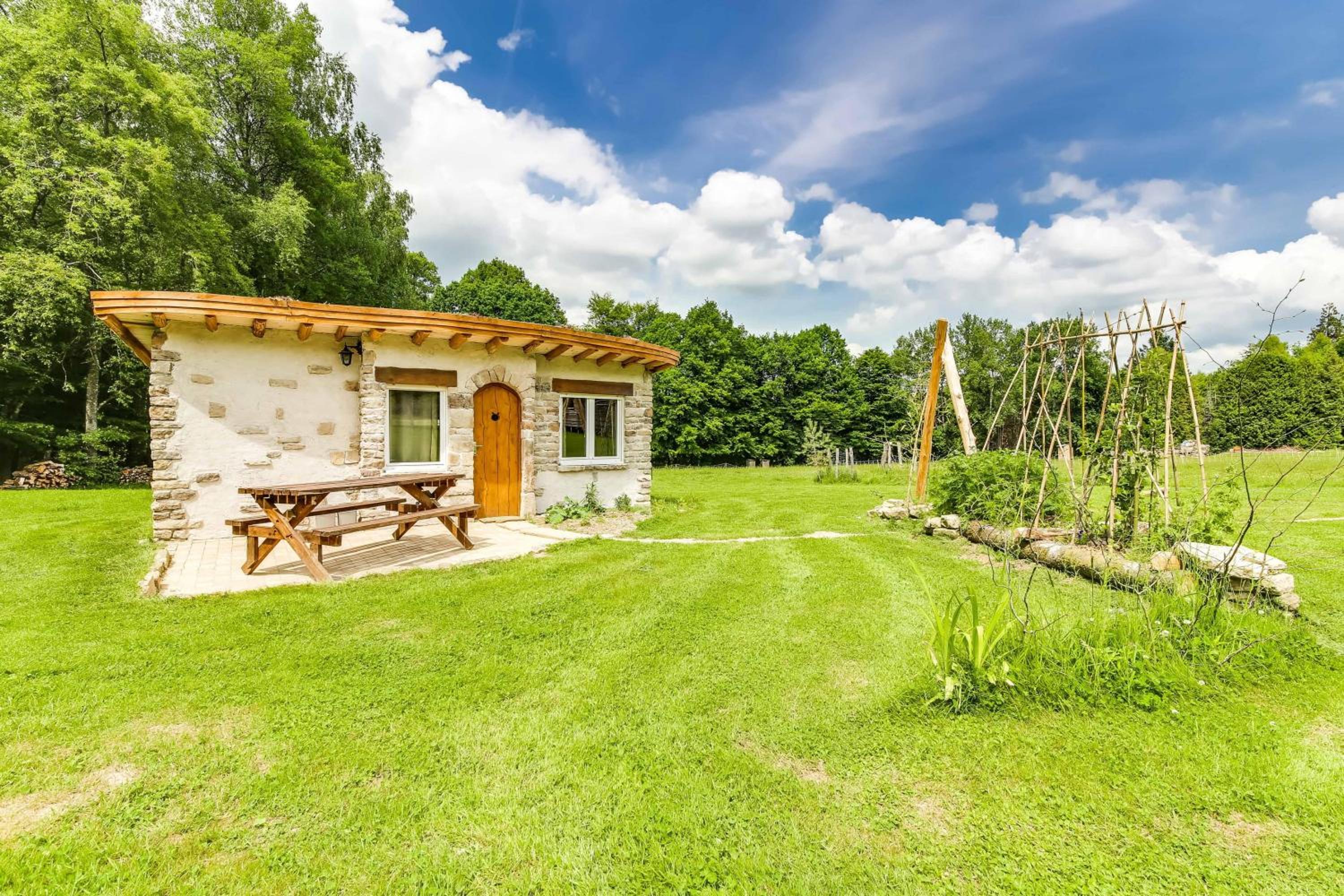 Superior Bungalow - Photo 3