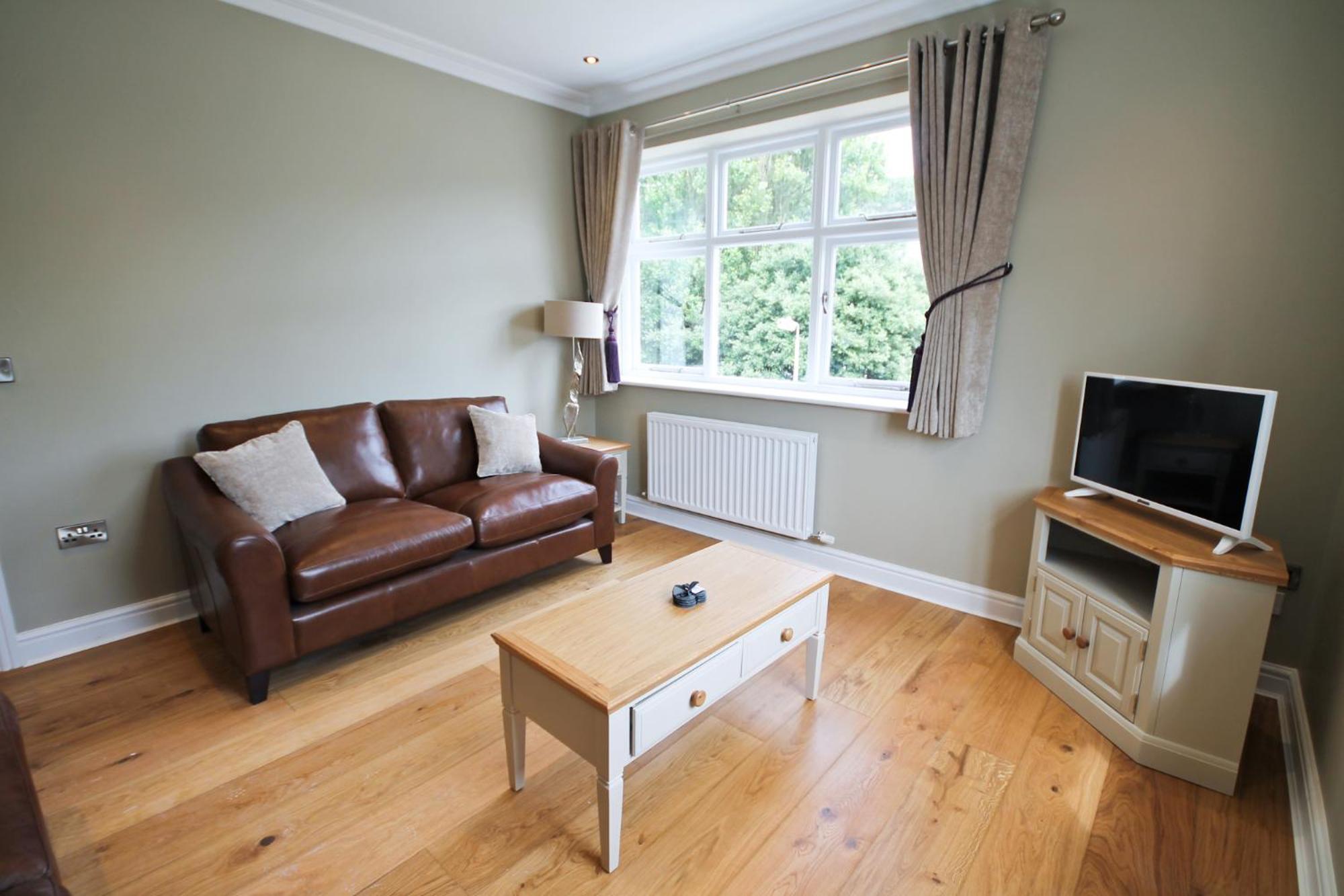 Three-Bedroom Apartment - Photo 24