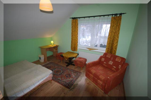 Three-Bedroom Apartment photo 3