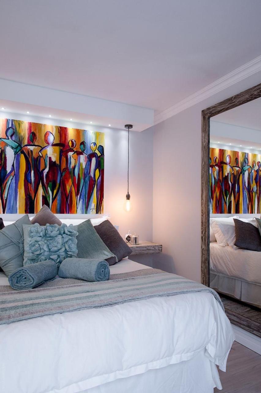 Deluxe Double Room - Photo 9
