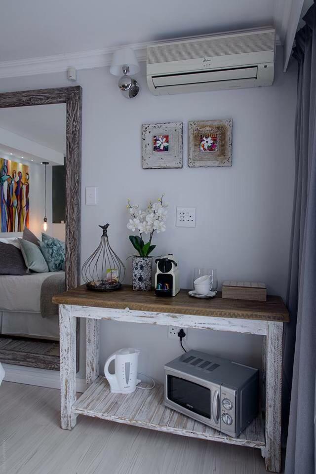 Deluxe Double Room - Photo 13