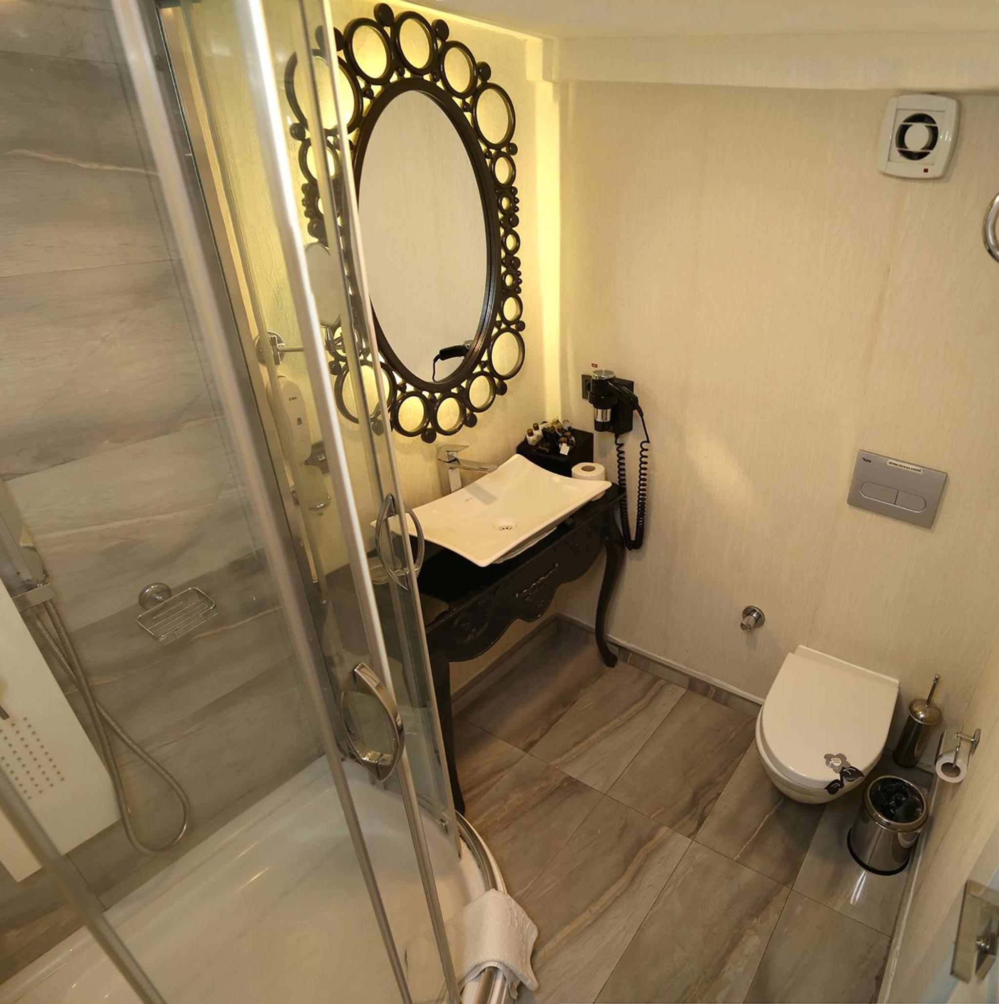 Standard Triple Room photo 2