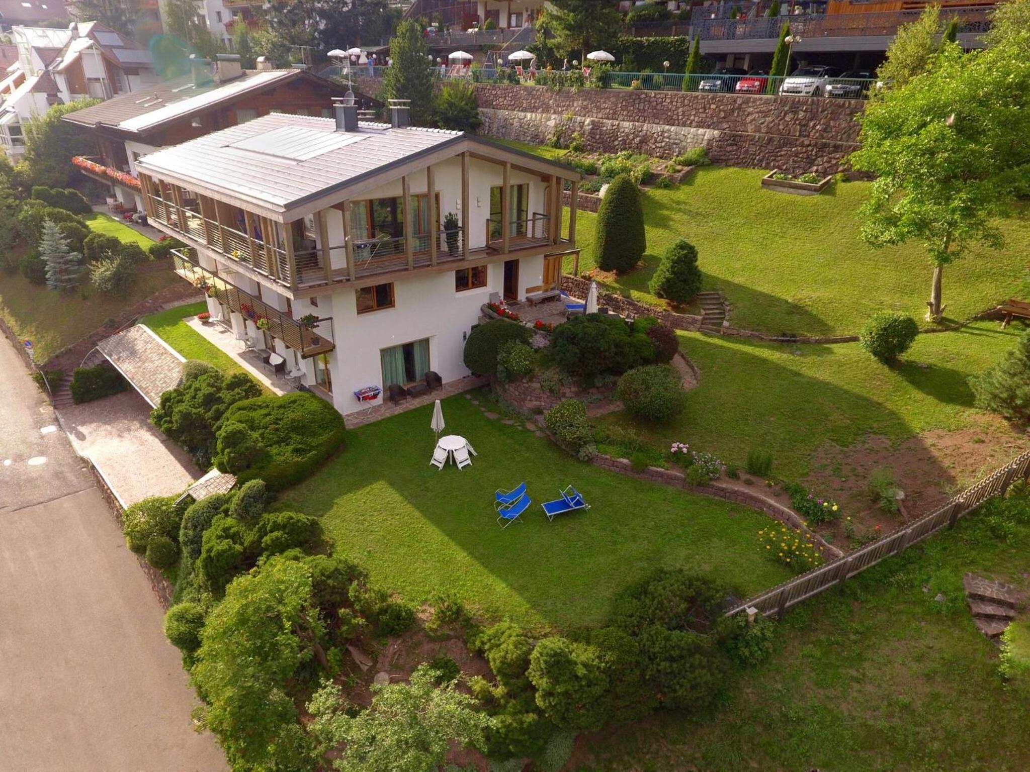 One-Bedroom Apartment with Garden View photo 3