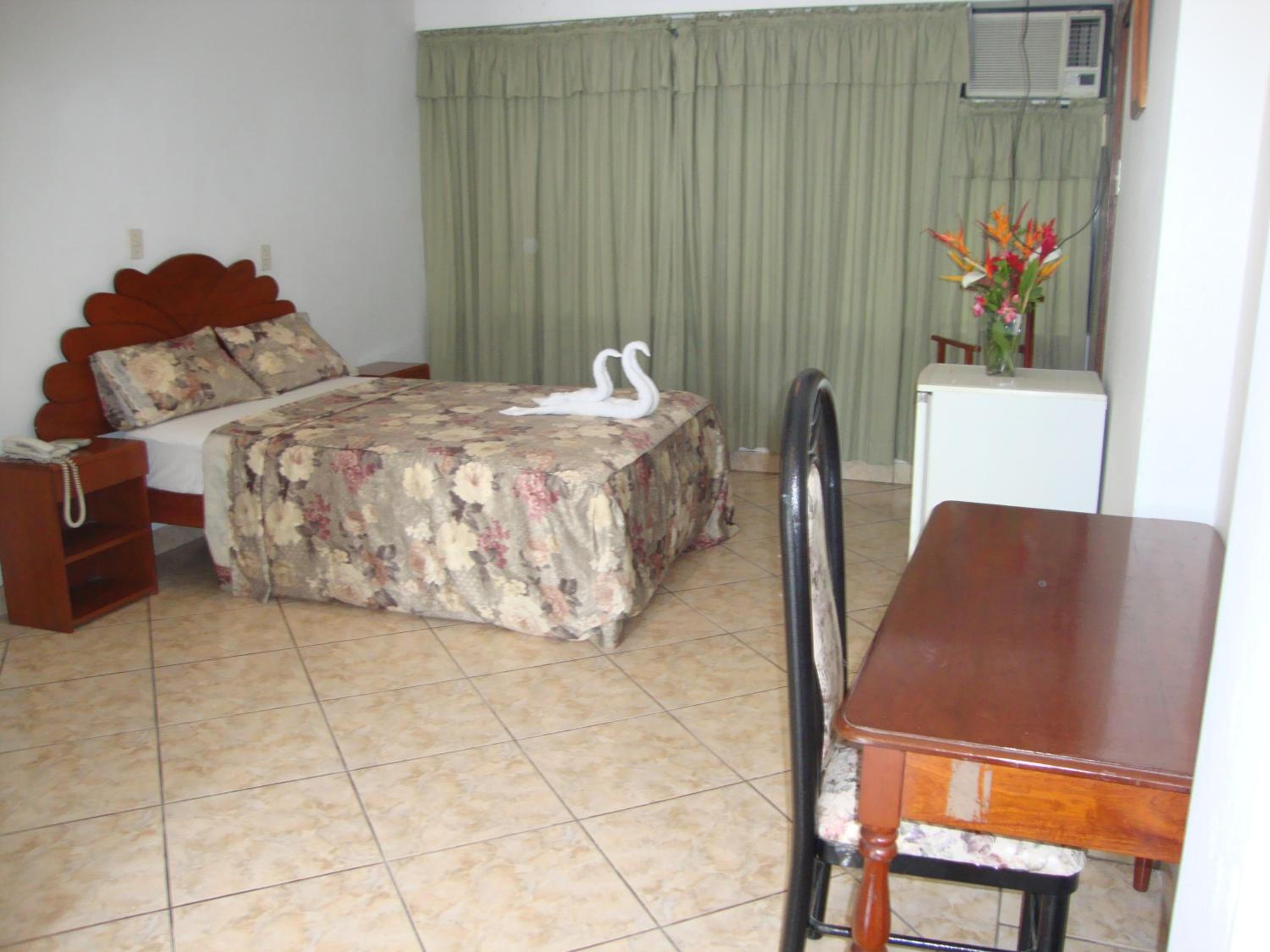 Standard Double Room with Two Double Beds photo 1