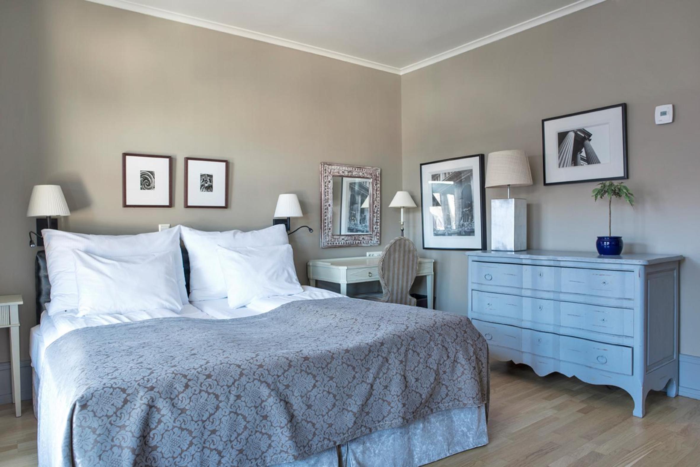 Deluxe Double Room - Photo 8