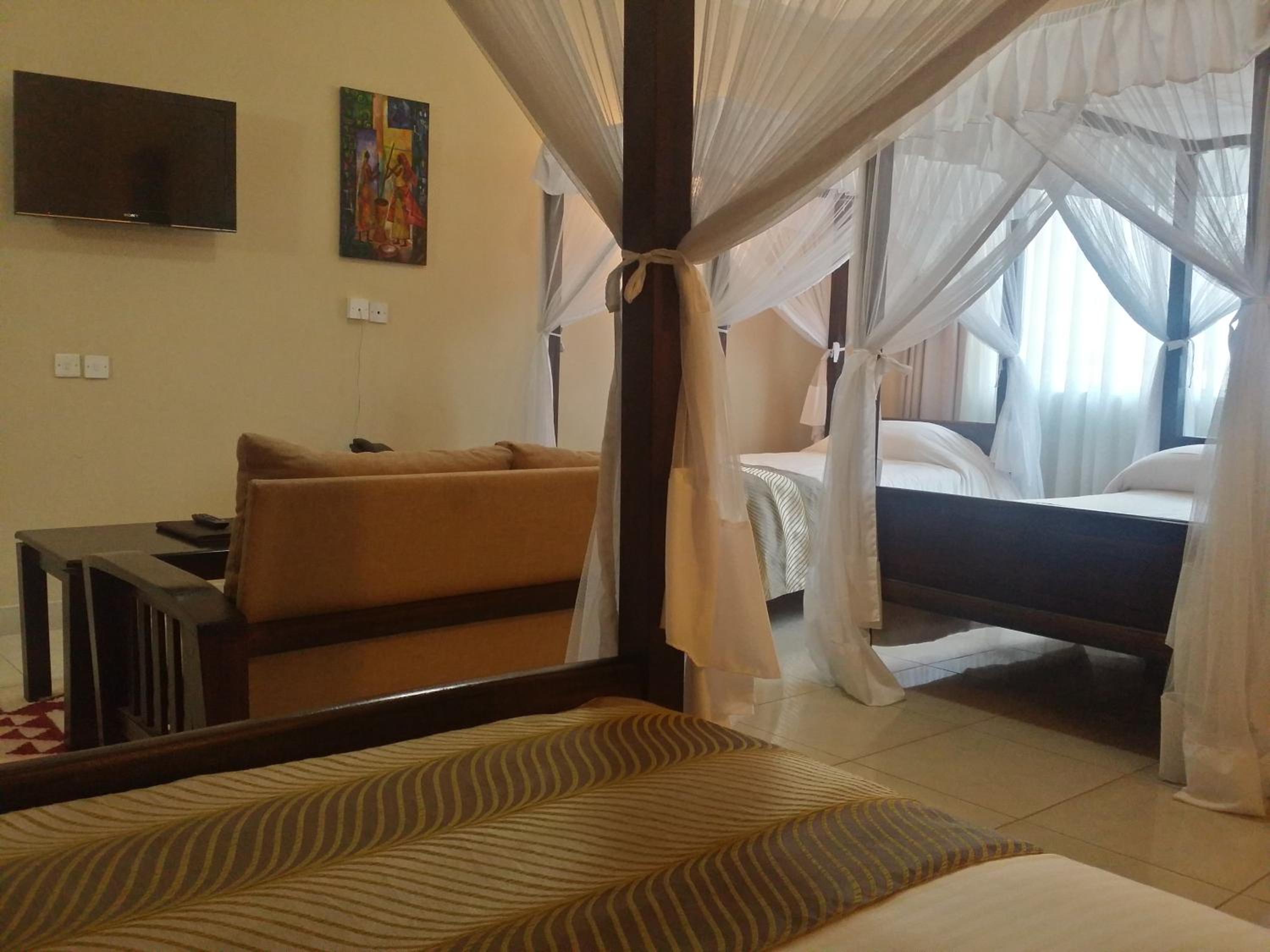Standard Triple Room photo 2