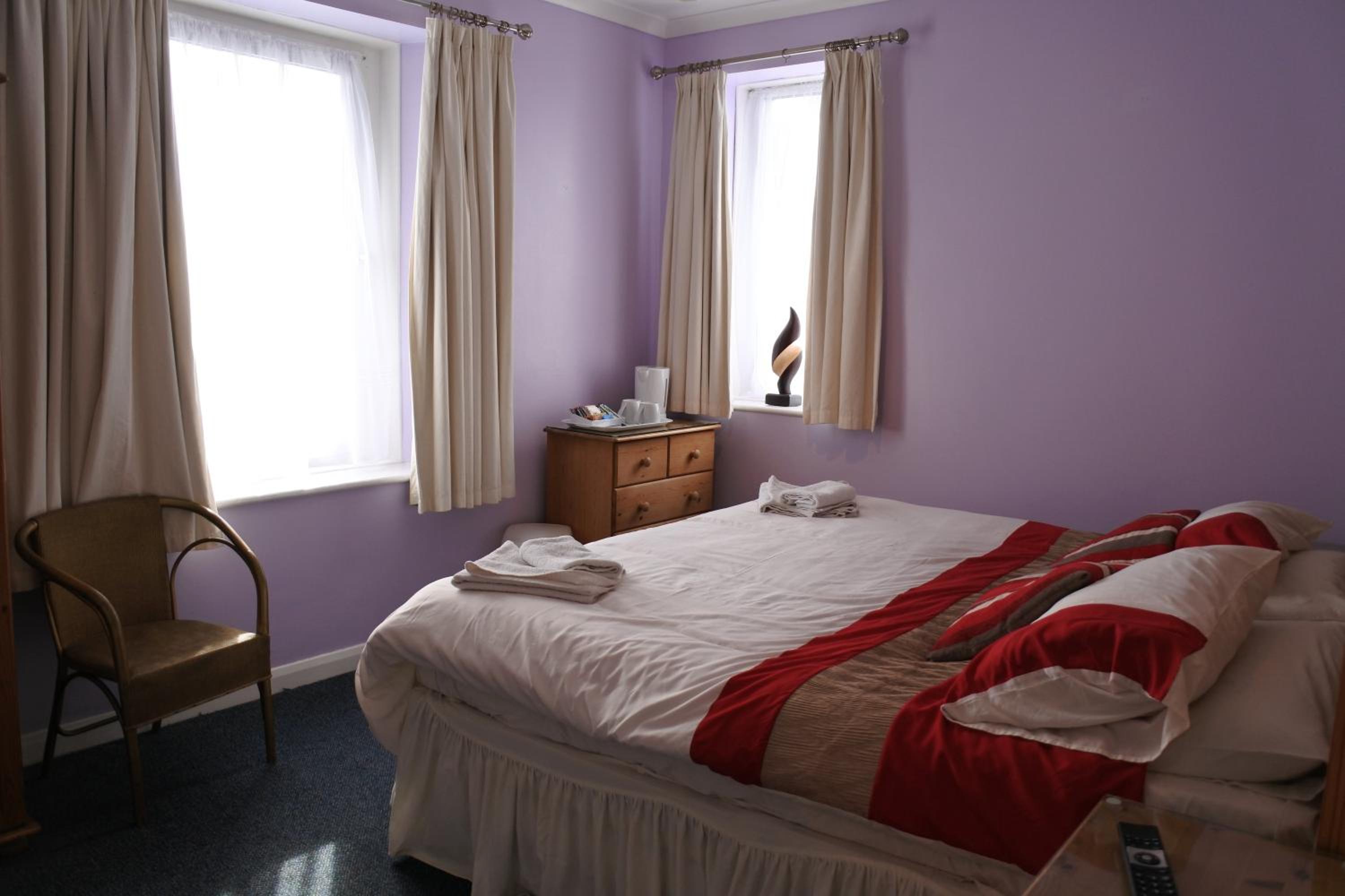 Double or Twin Room with Shower