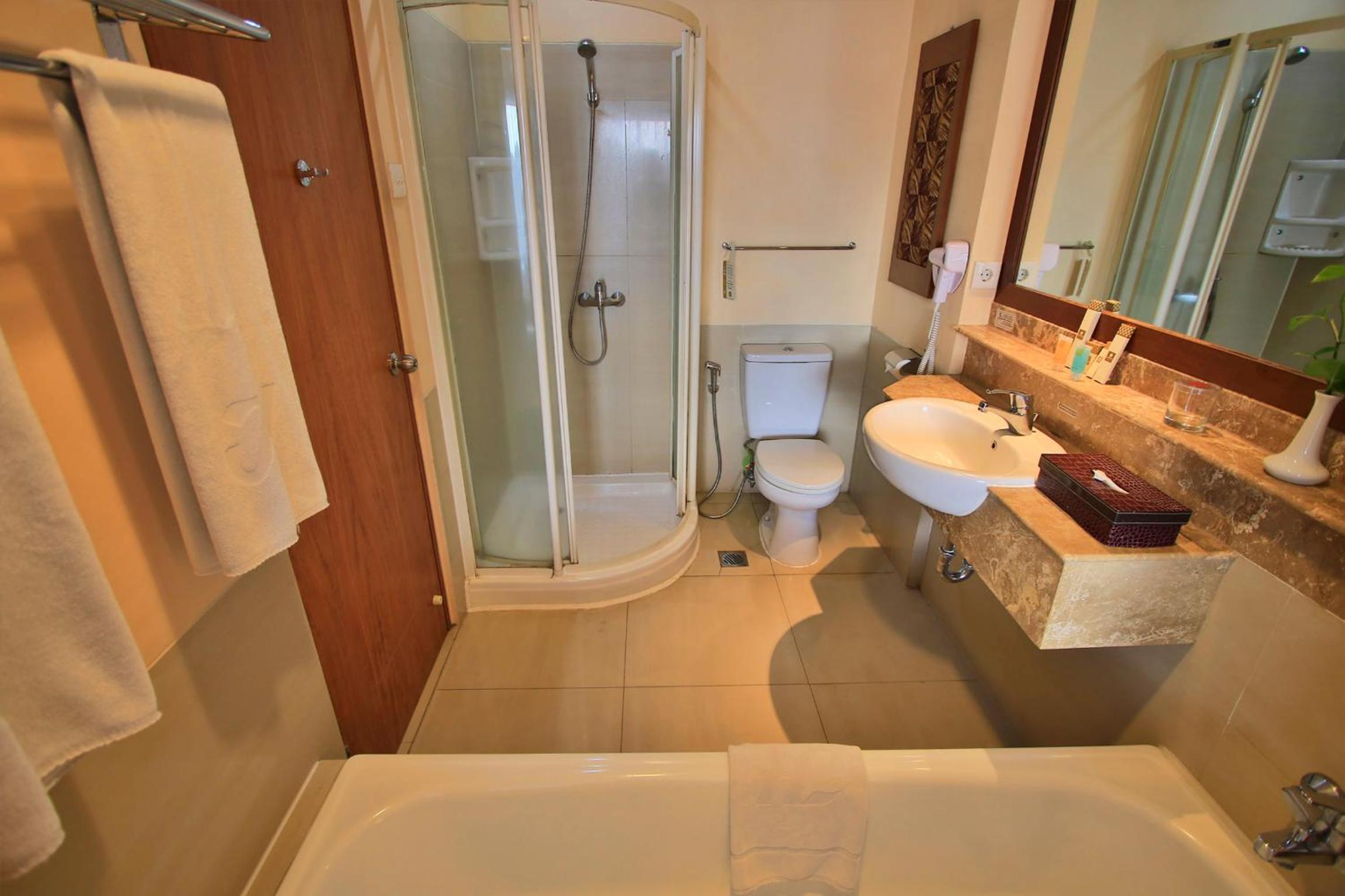 Boutique Room - Photo 2