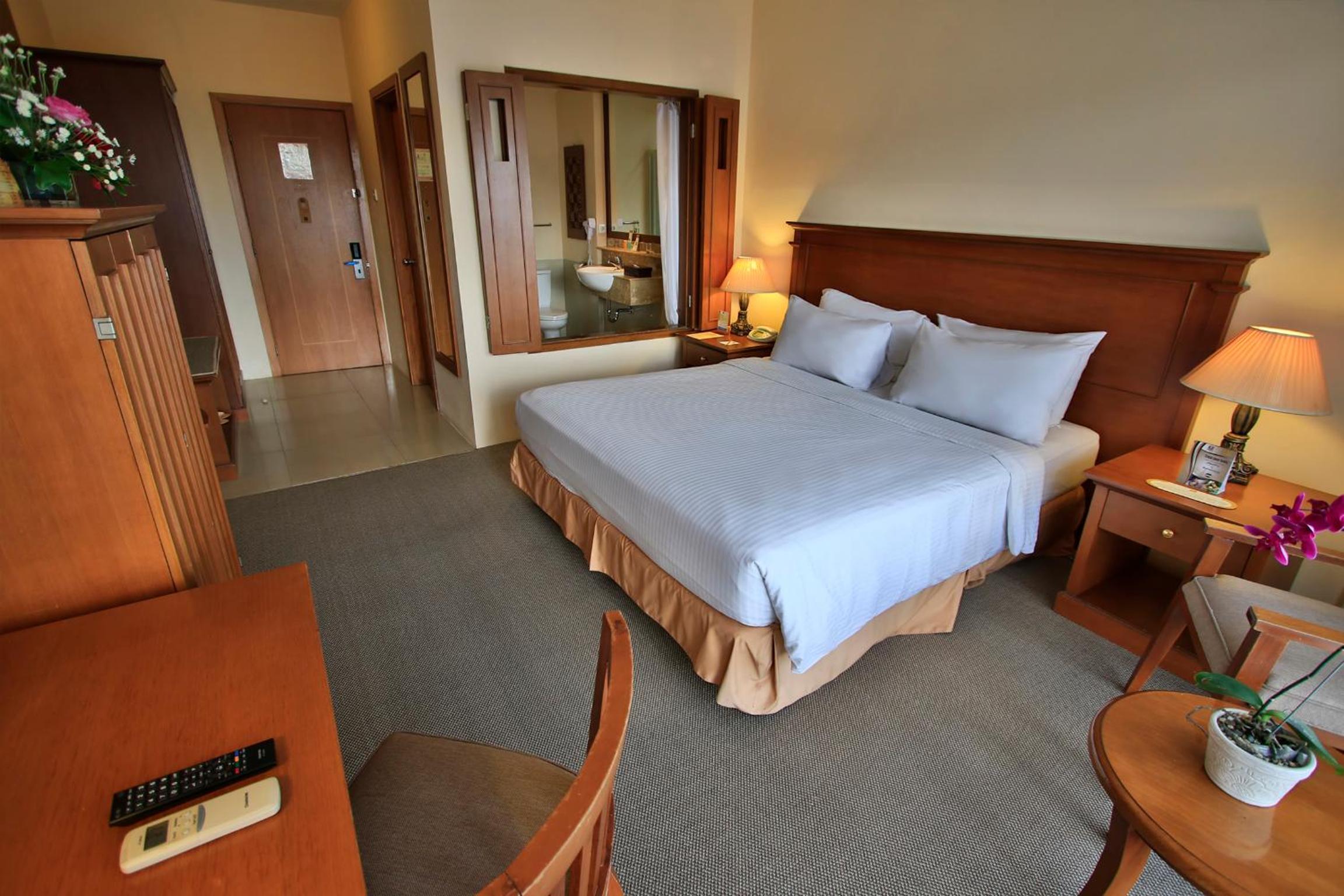 Boutique Room - Photo 1