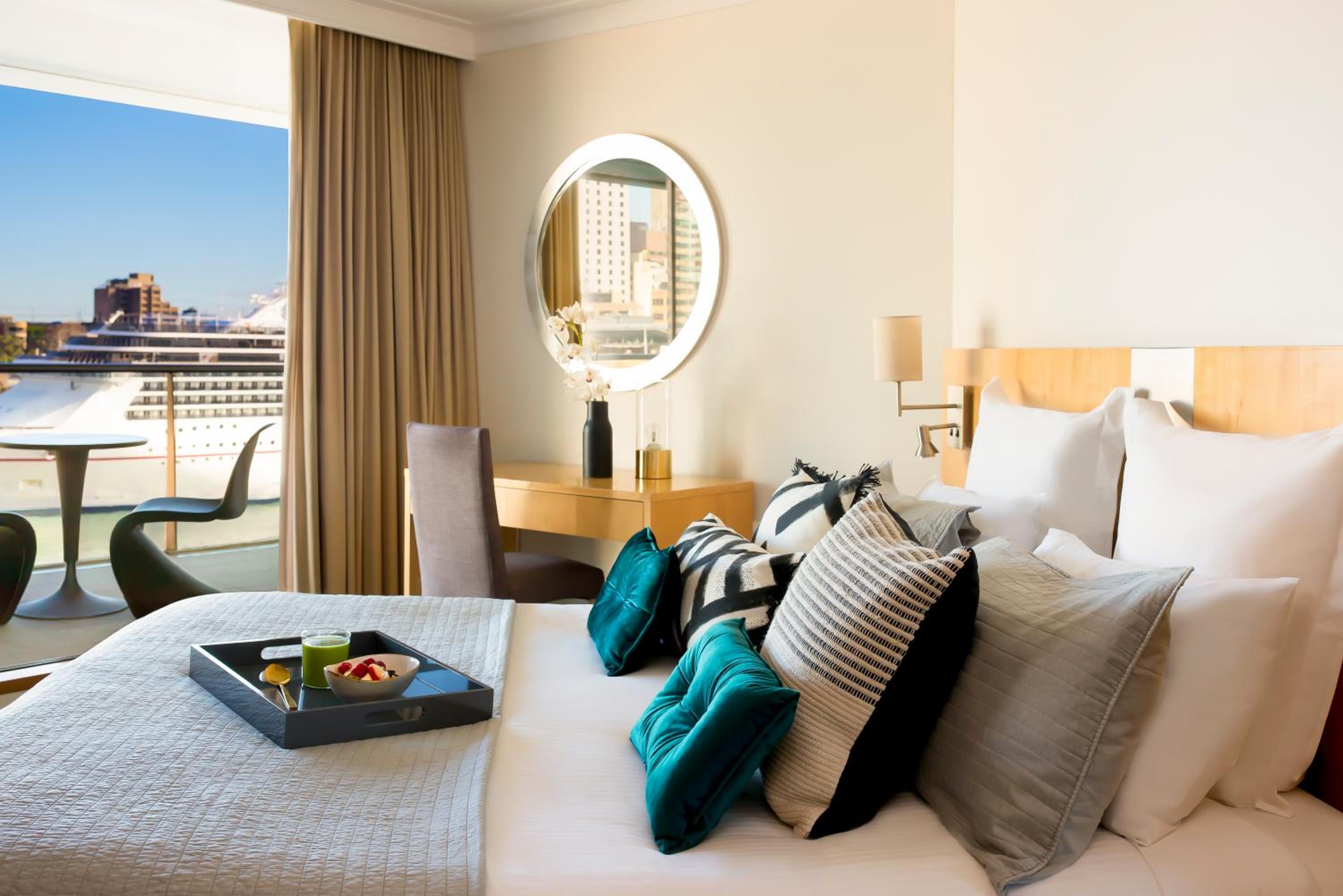 One-Bedroom Apartment with Harbor View