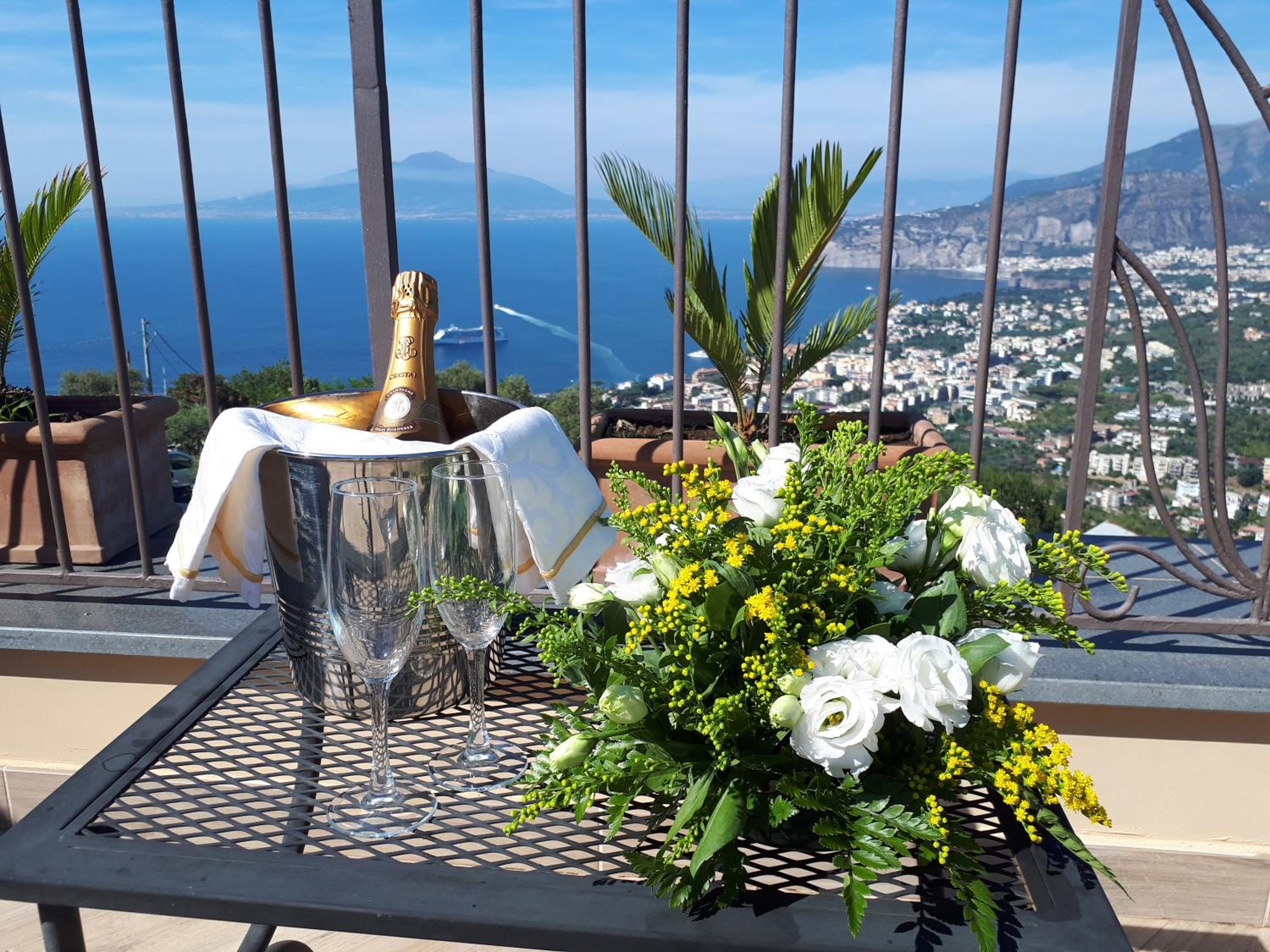 Deluxe Double Room with Terrace and Sea View - Photo 2