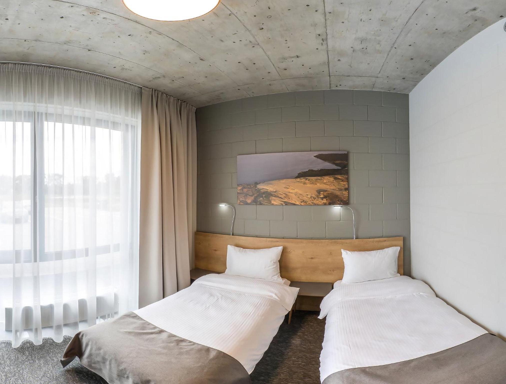 Twin Room - Photo 4