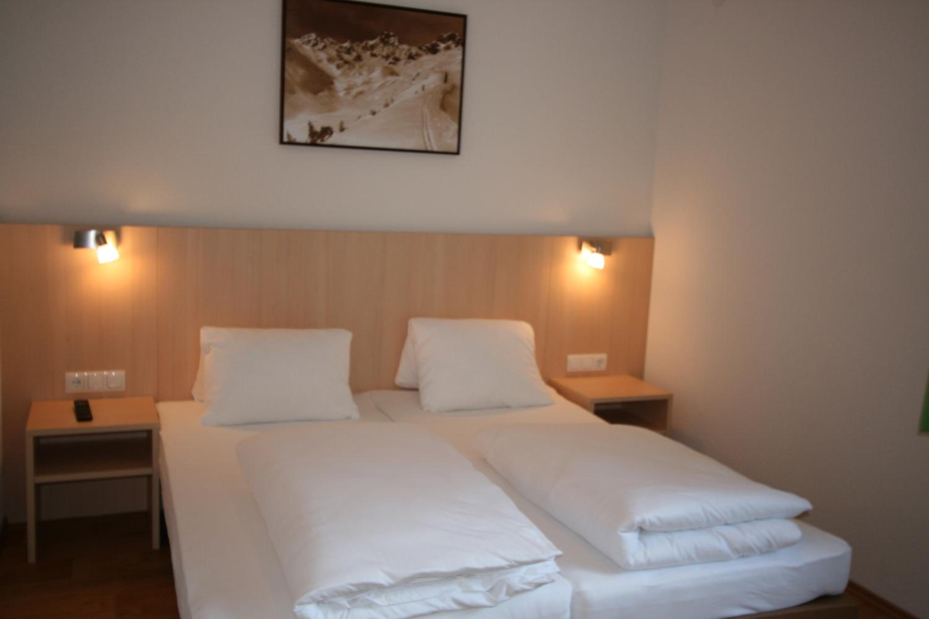 Economy Double Room