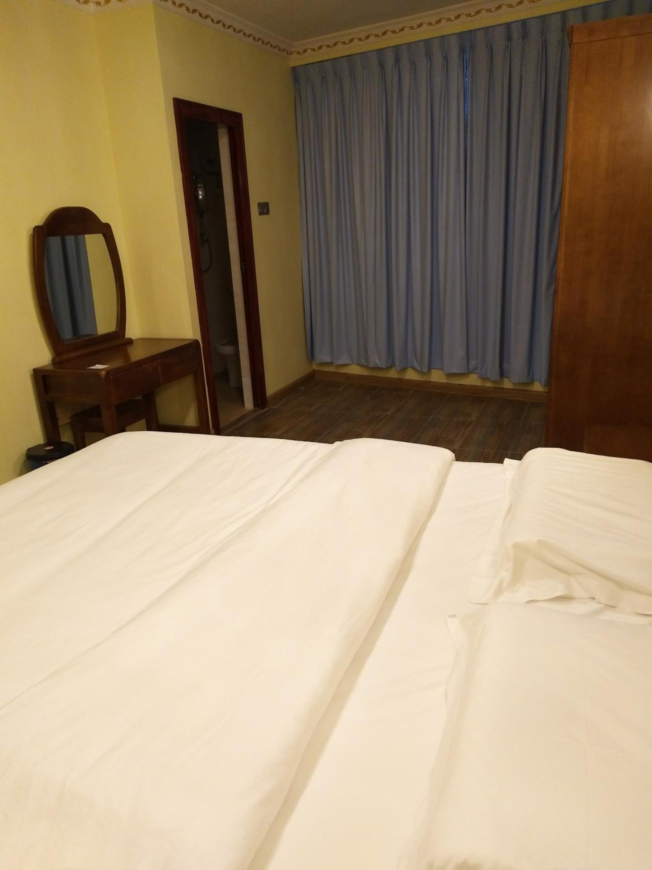Deluxe Double Room (2 Adults + 1 Child) photo 2