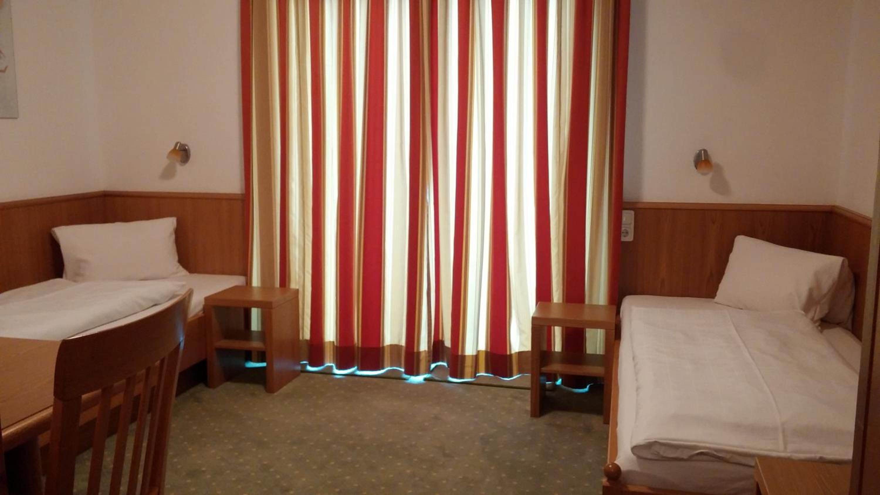 Twin Room with Balcony photo 2
