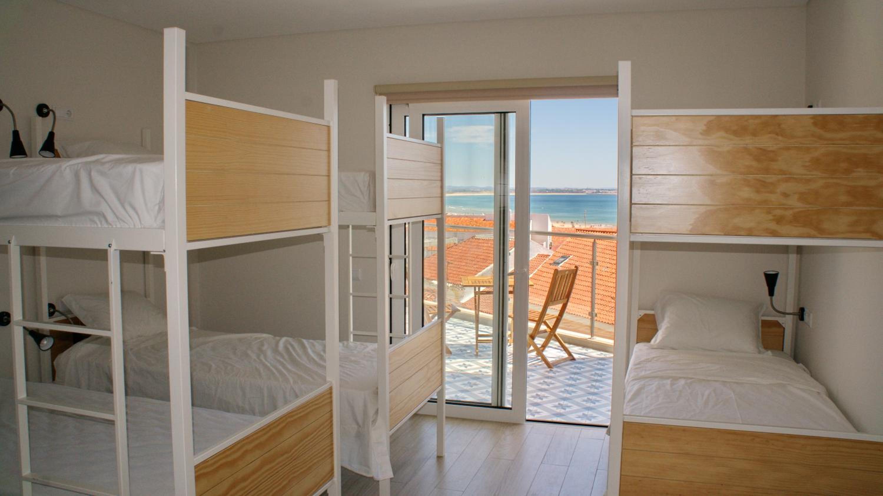 Bed in 6-Bed Female Dormitory Room photo 2