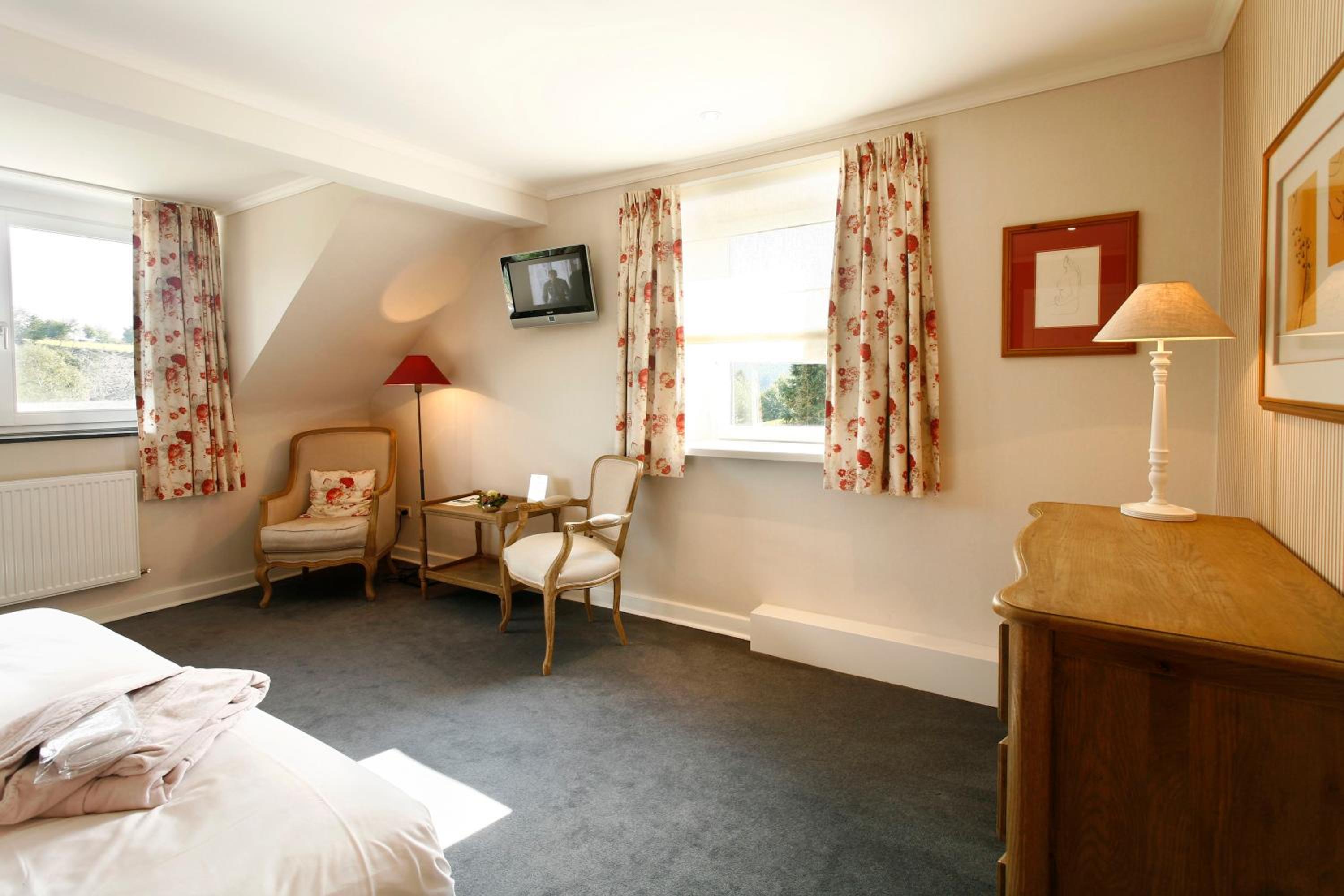 Standard Double Room photo 2
