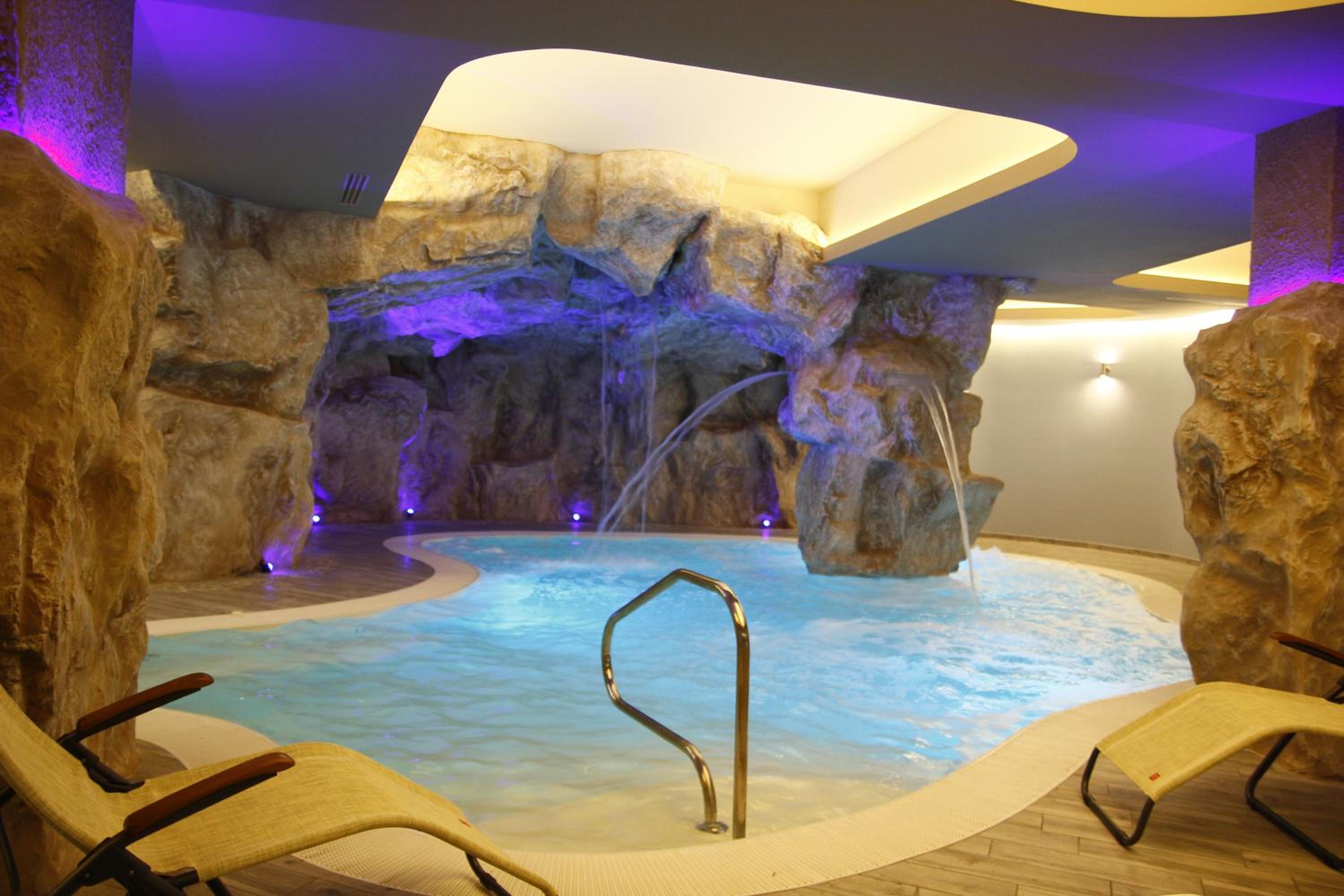 Double or Twin Room with Spa Access photo 3