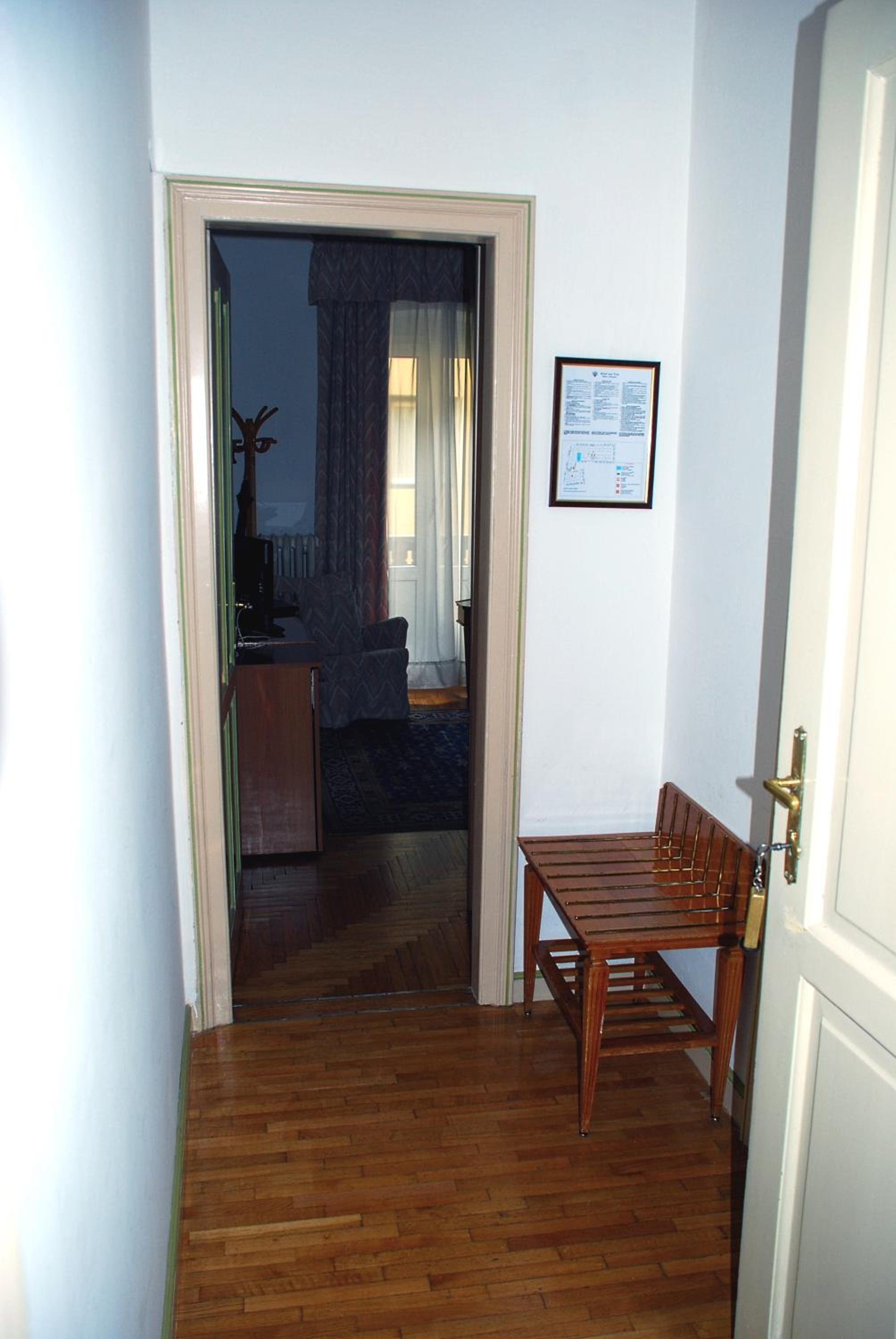 Single Room photo 1