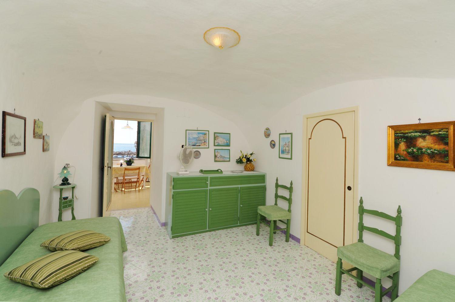 Two-Bedroom Apartment with Sea View (4 Adults)
