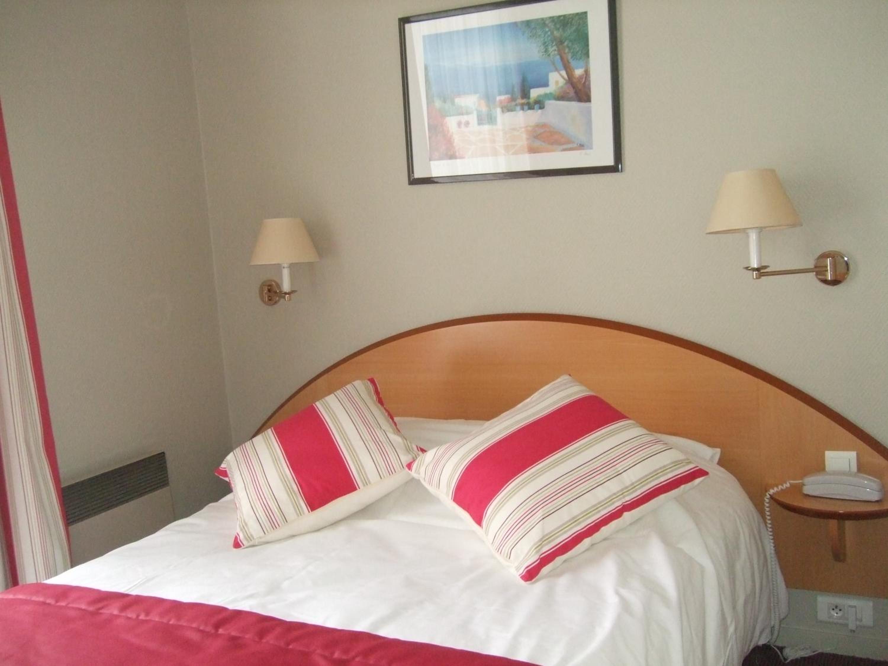 Double Room with City View - Photo 1