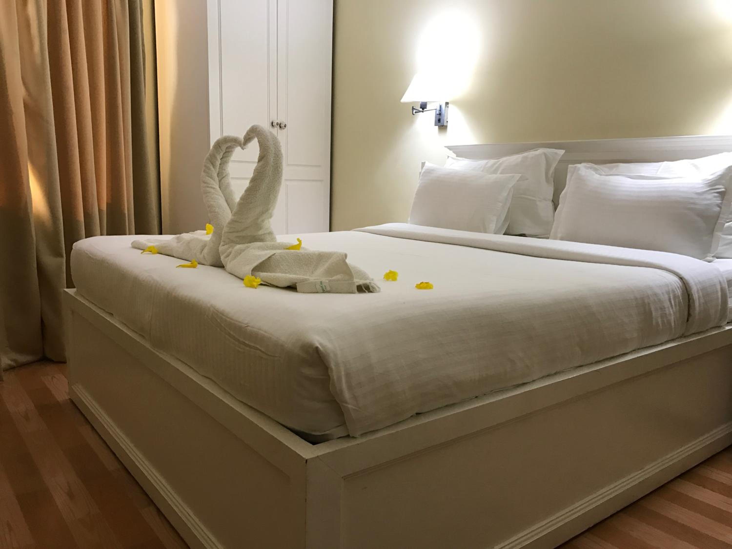 Double Room with Balcony (2 Adults + 1 Child)