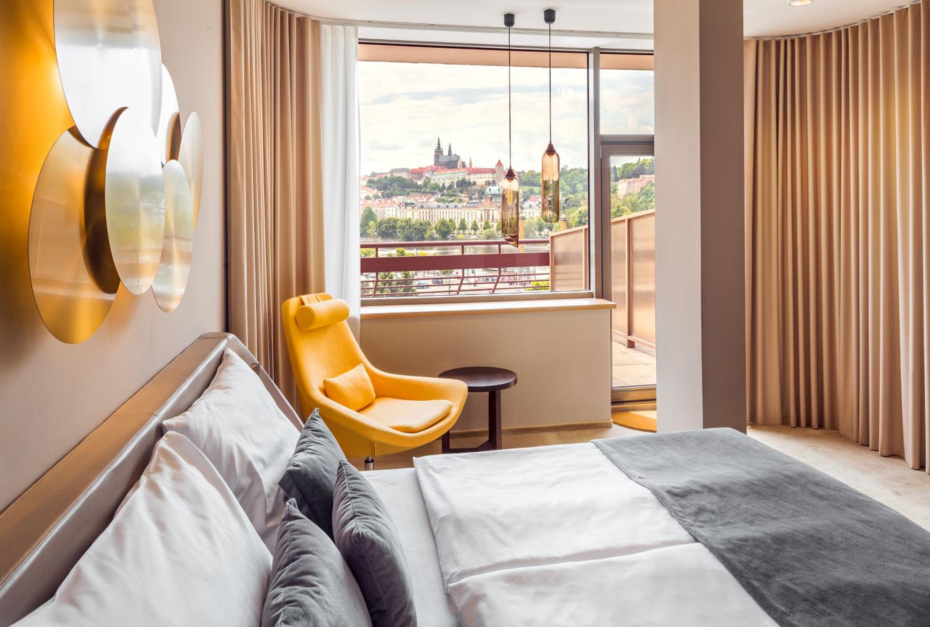 Deluxe Double or Twin room with Castle view and Terrace - Photo 1