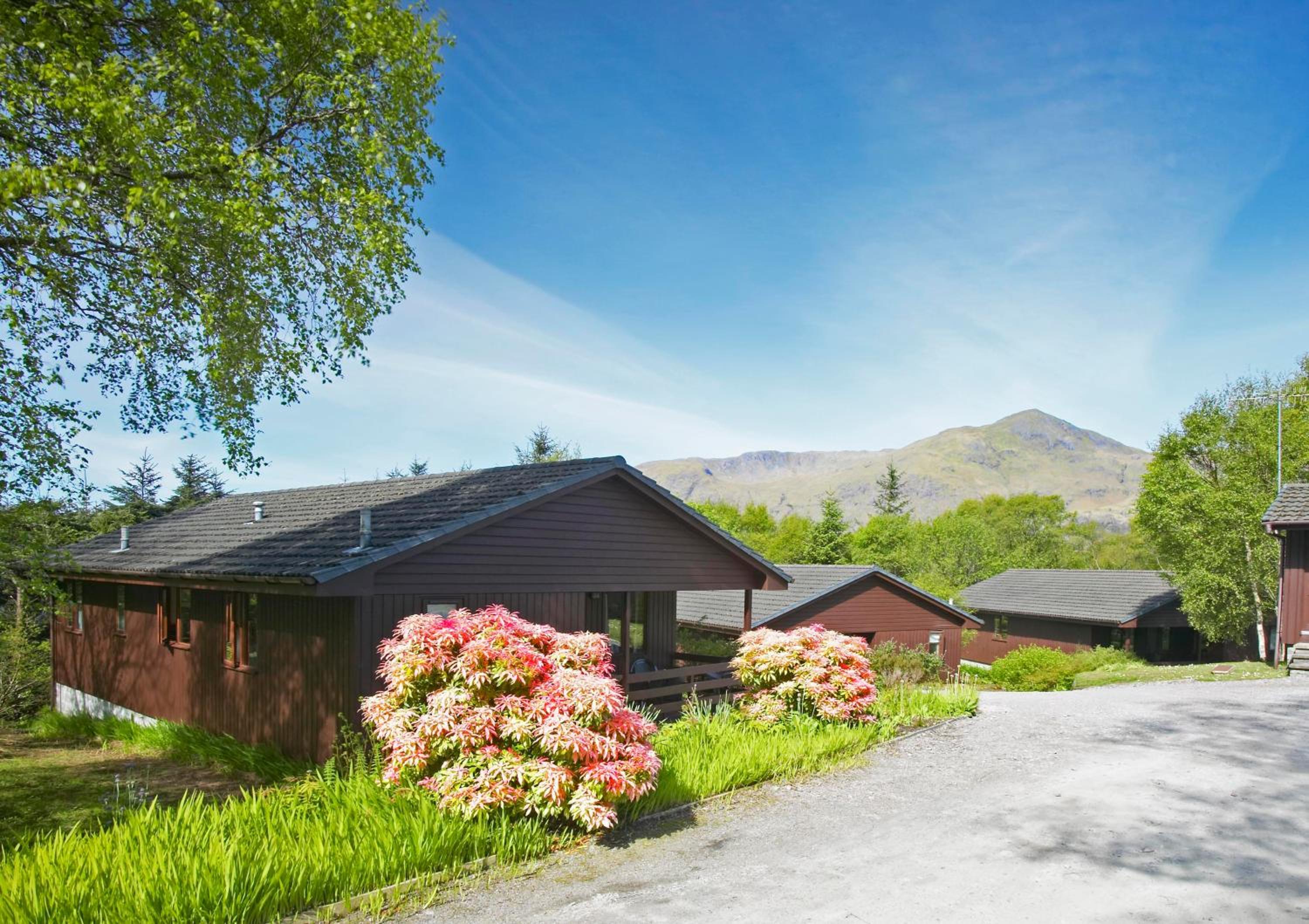 Three-Bedroom Lodge - Photo 36