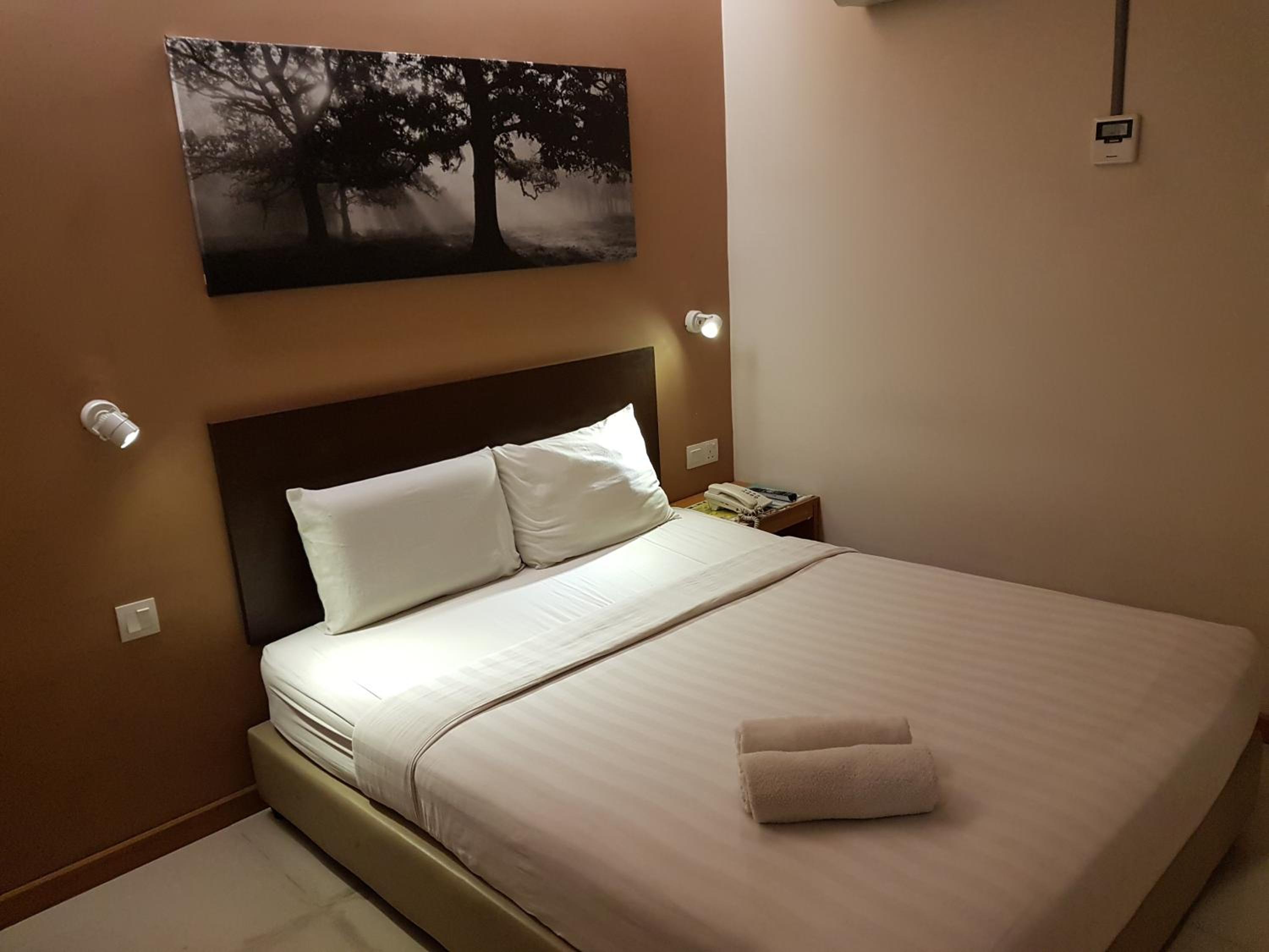 Superior Double Room without Window - Photo 2
