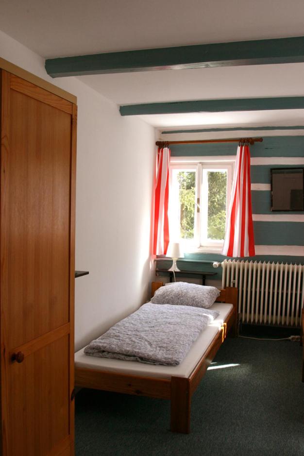 Family Room with Bathroom photo 2