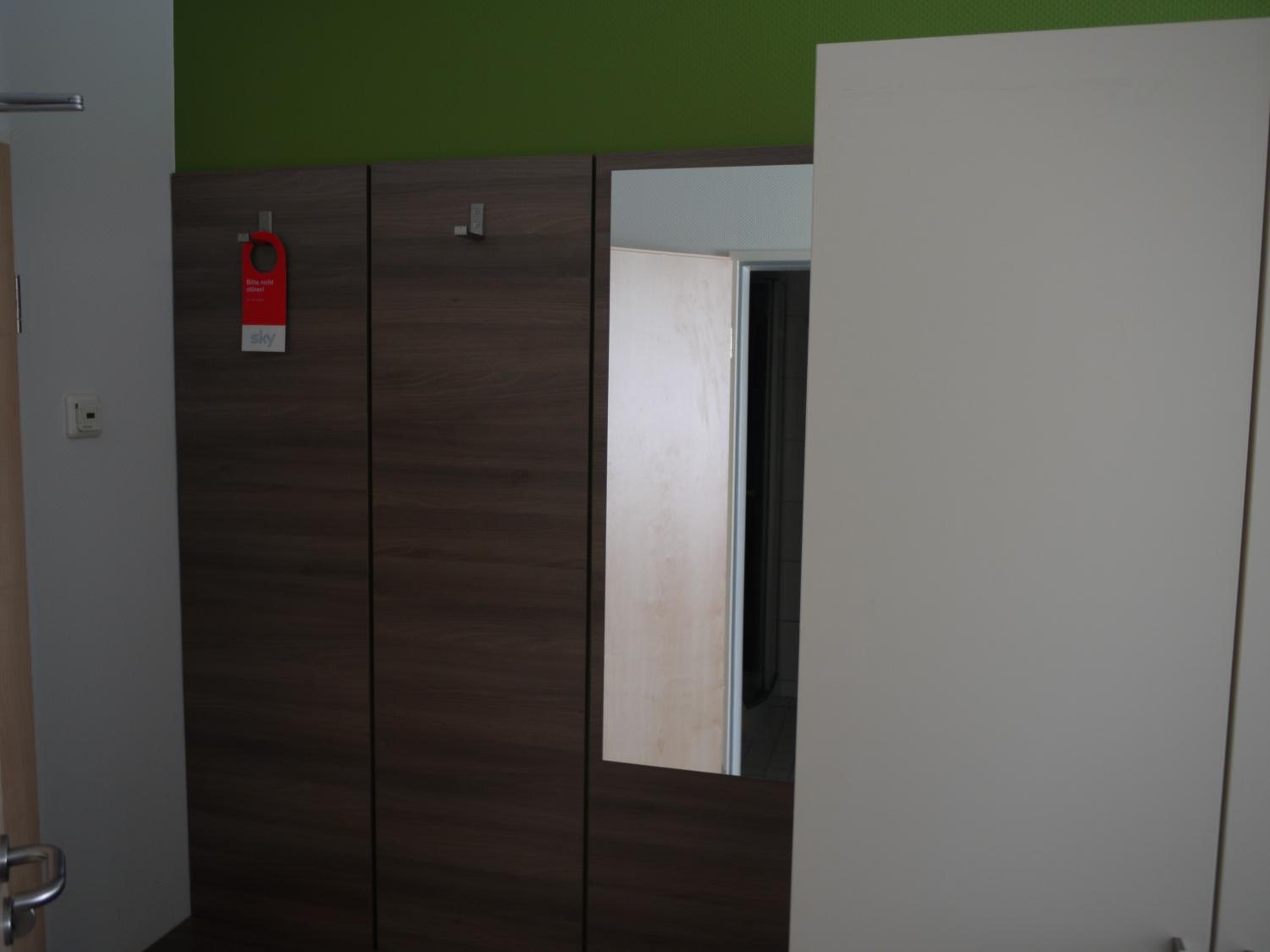 Standard Double Room - Photo 7