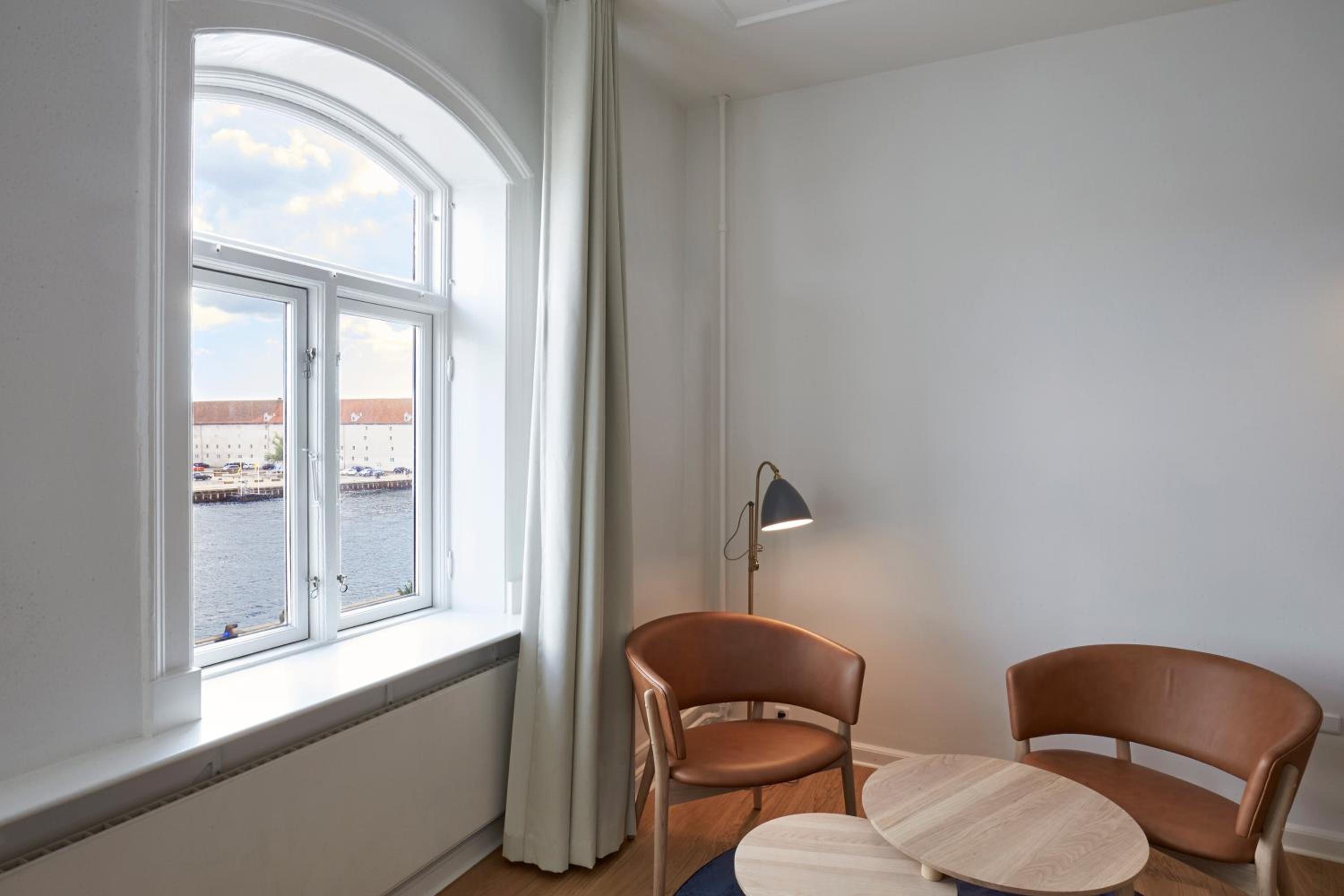 Executive View Double Room - Photo 6