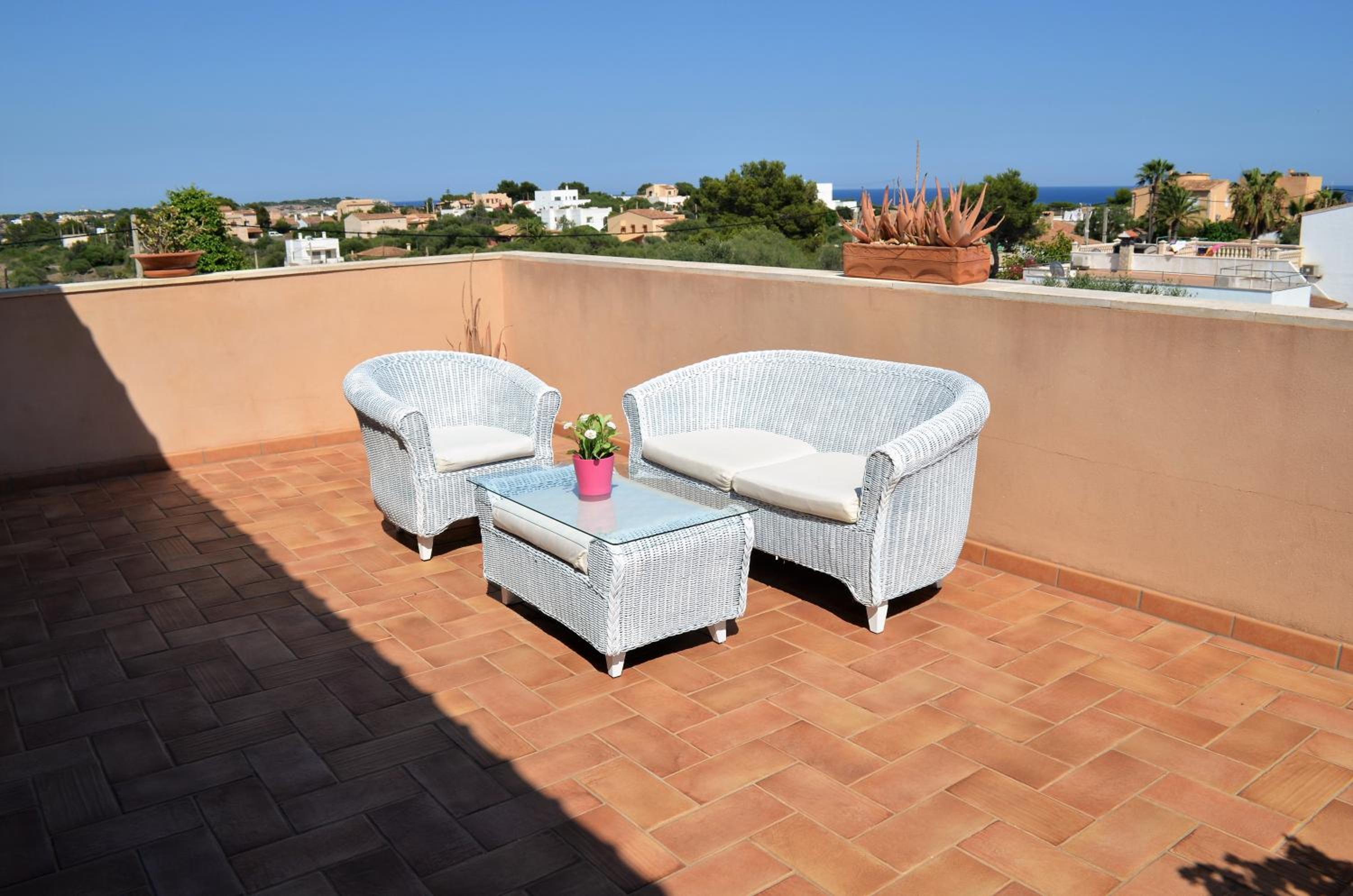Three-Bedroom Villa photo 3