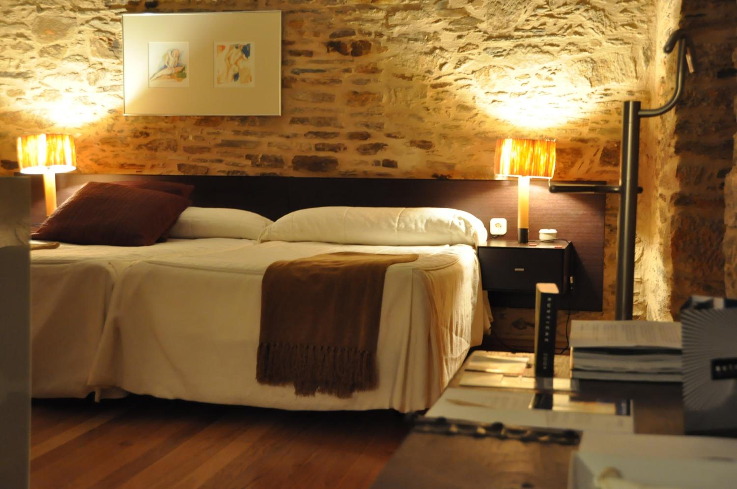 Suite with Spa Bath - Photo 20