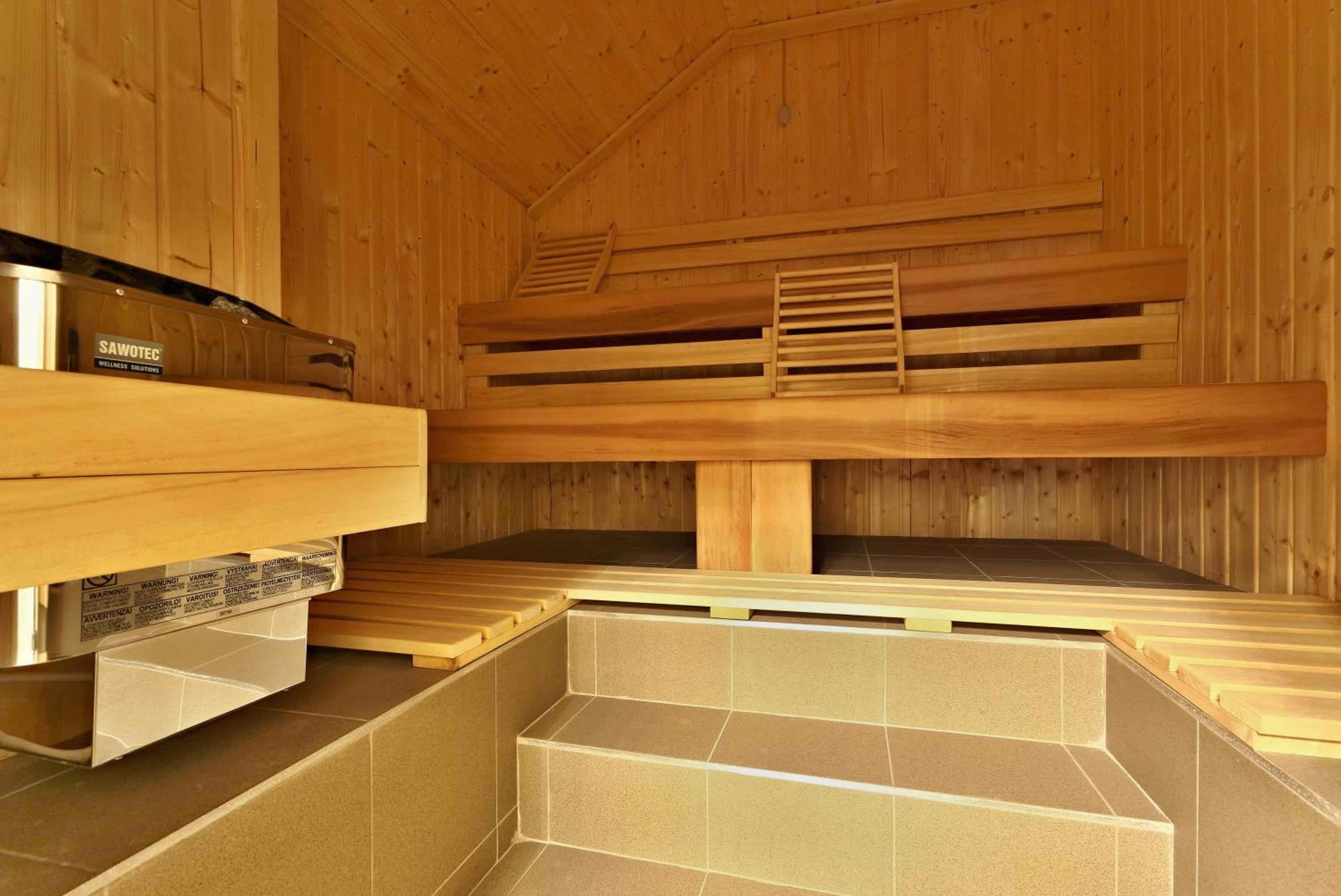Apartment with Big Sauna and Shower - Photo 17