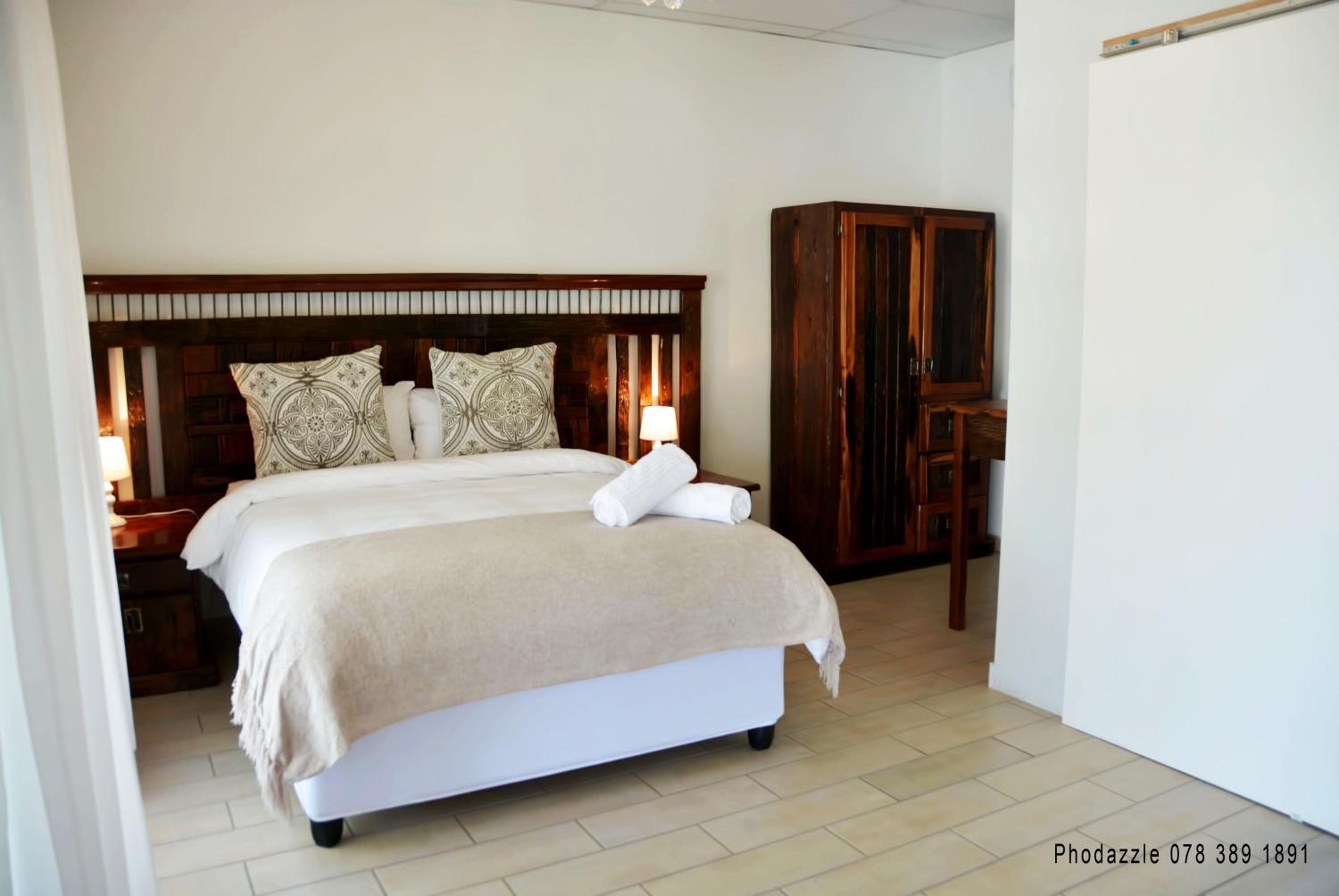 Double Room with Private Bathroom - Photo 1