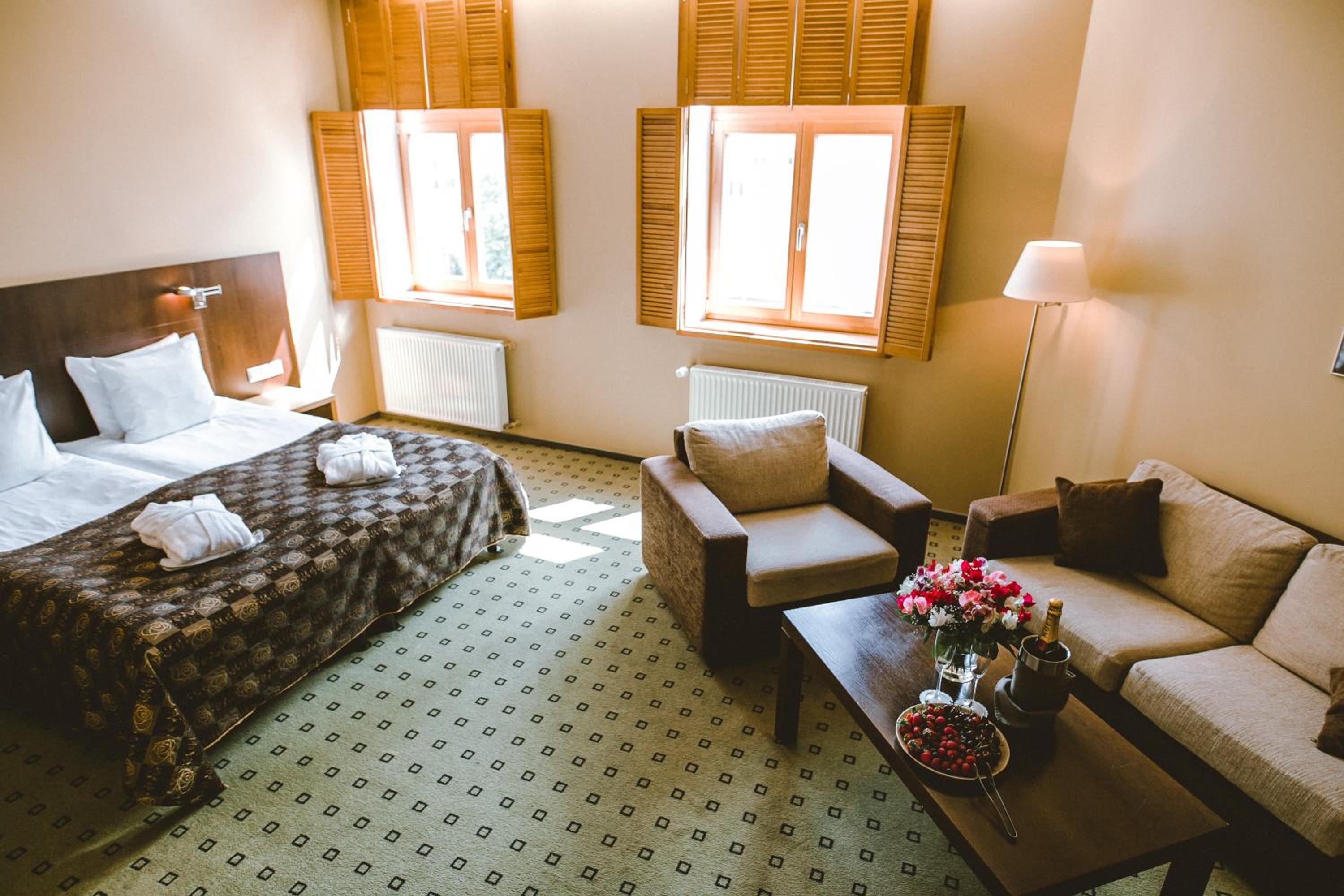 Junior Suite - Photo 12