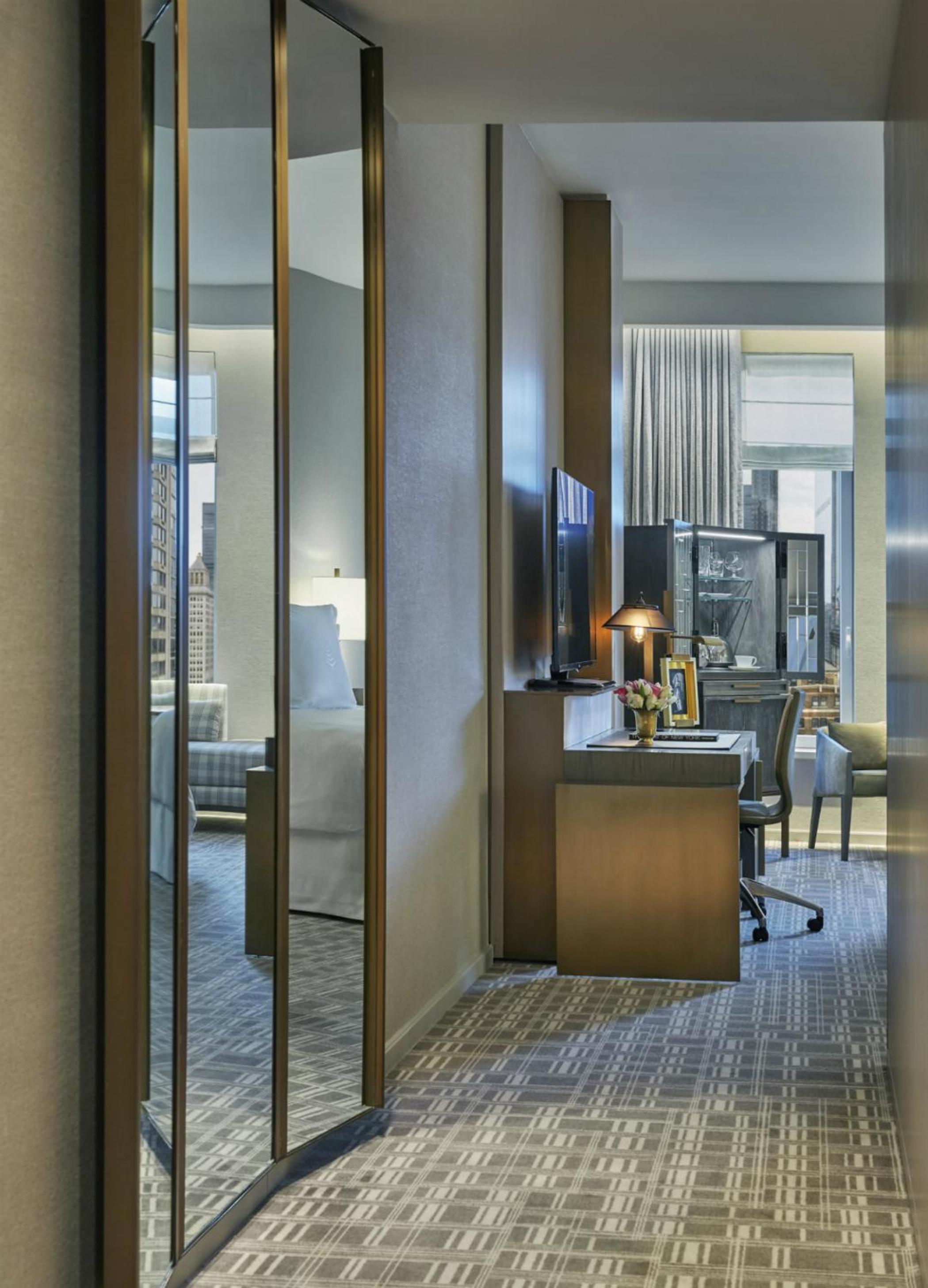 Manhattan Room with king bed