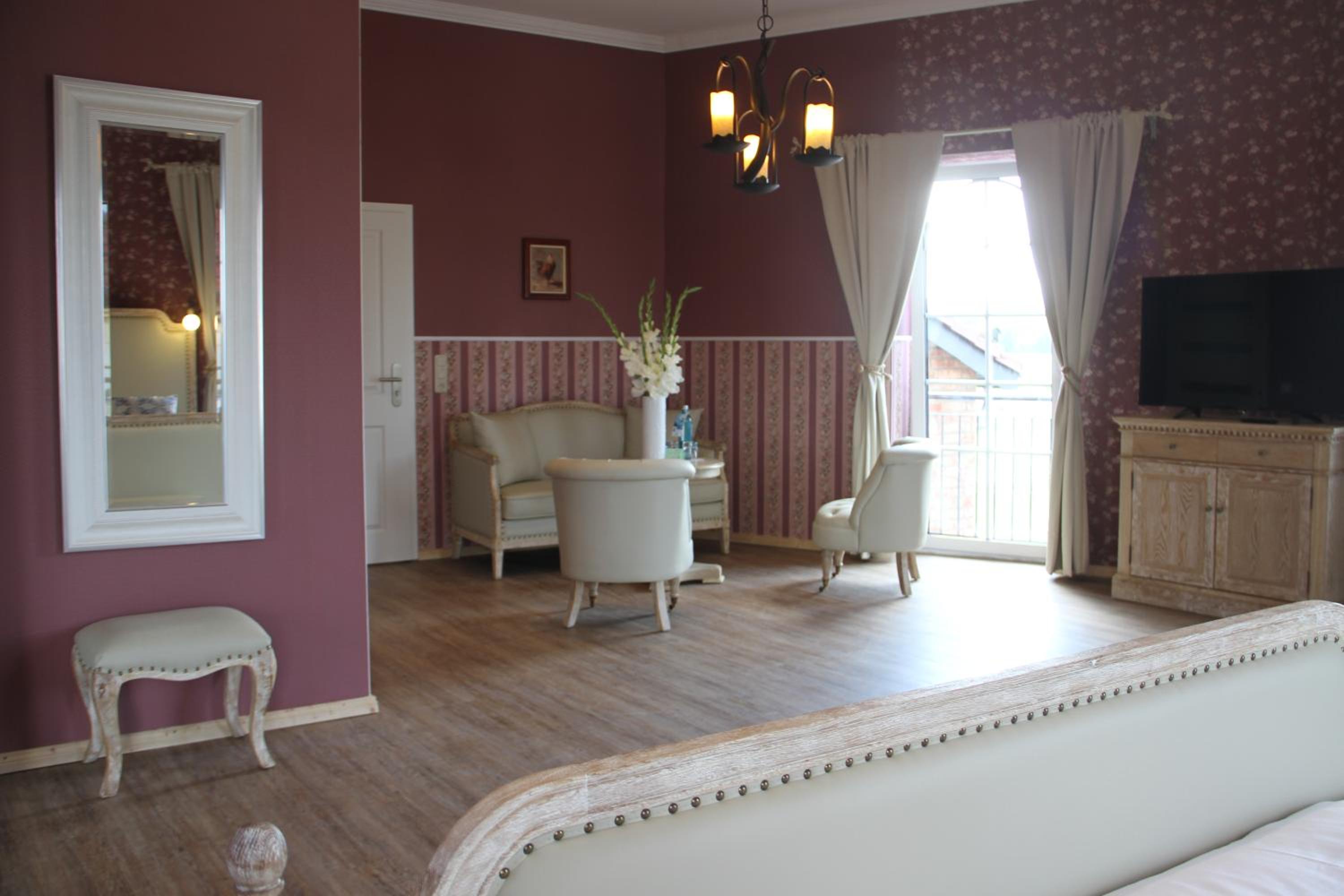 Junior Suite with Balcony photo 2