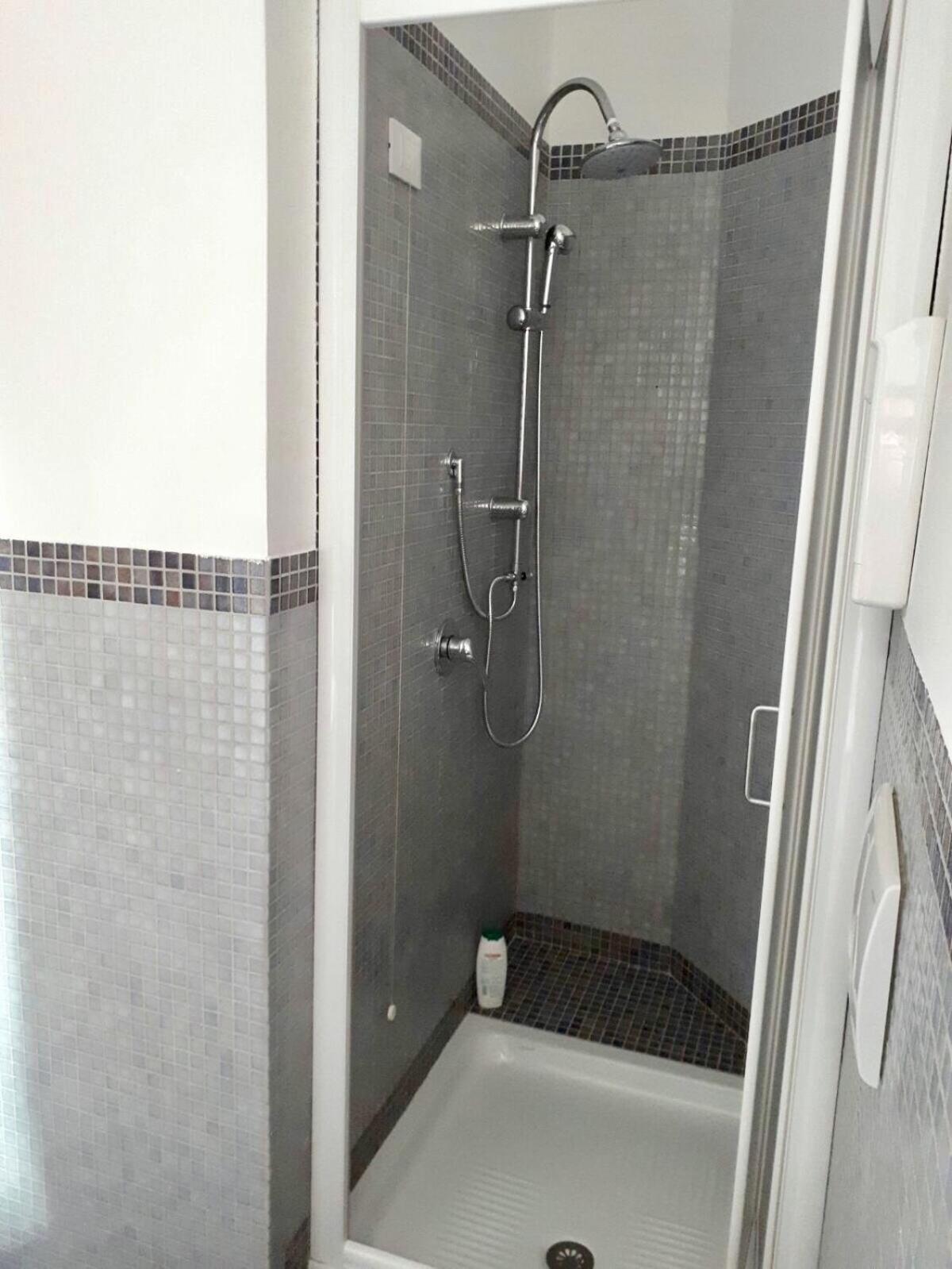 Superior King Suite photo 2